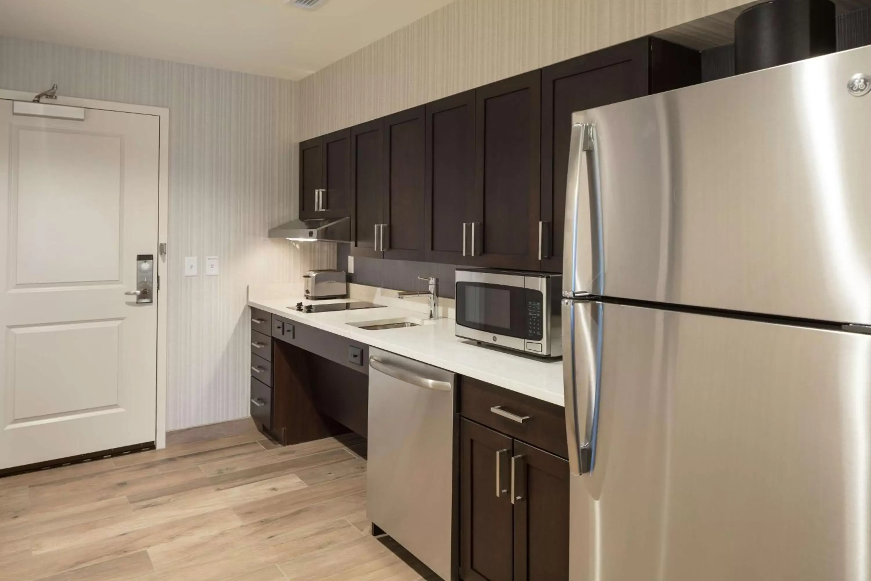 Kitchen or kitchenette, Kitchen/Kitchenette in Homewood Suites by Hilton Needham Boston