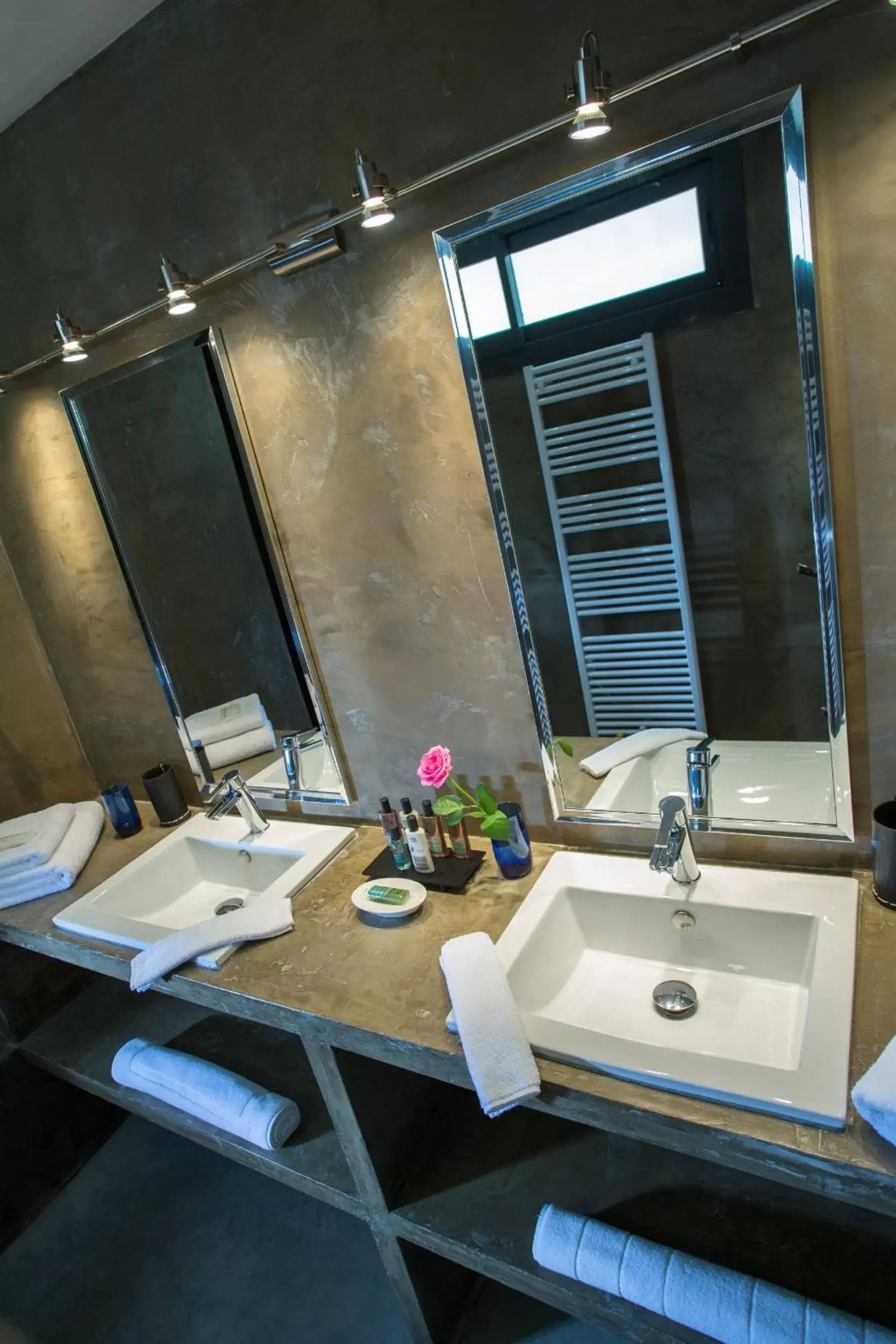 Bathroom in Be Loft B&B Pool & Spa