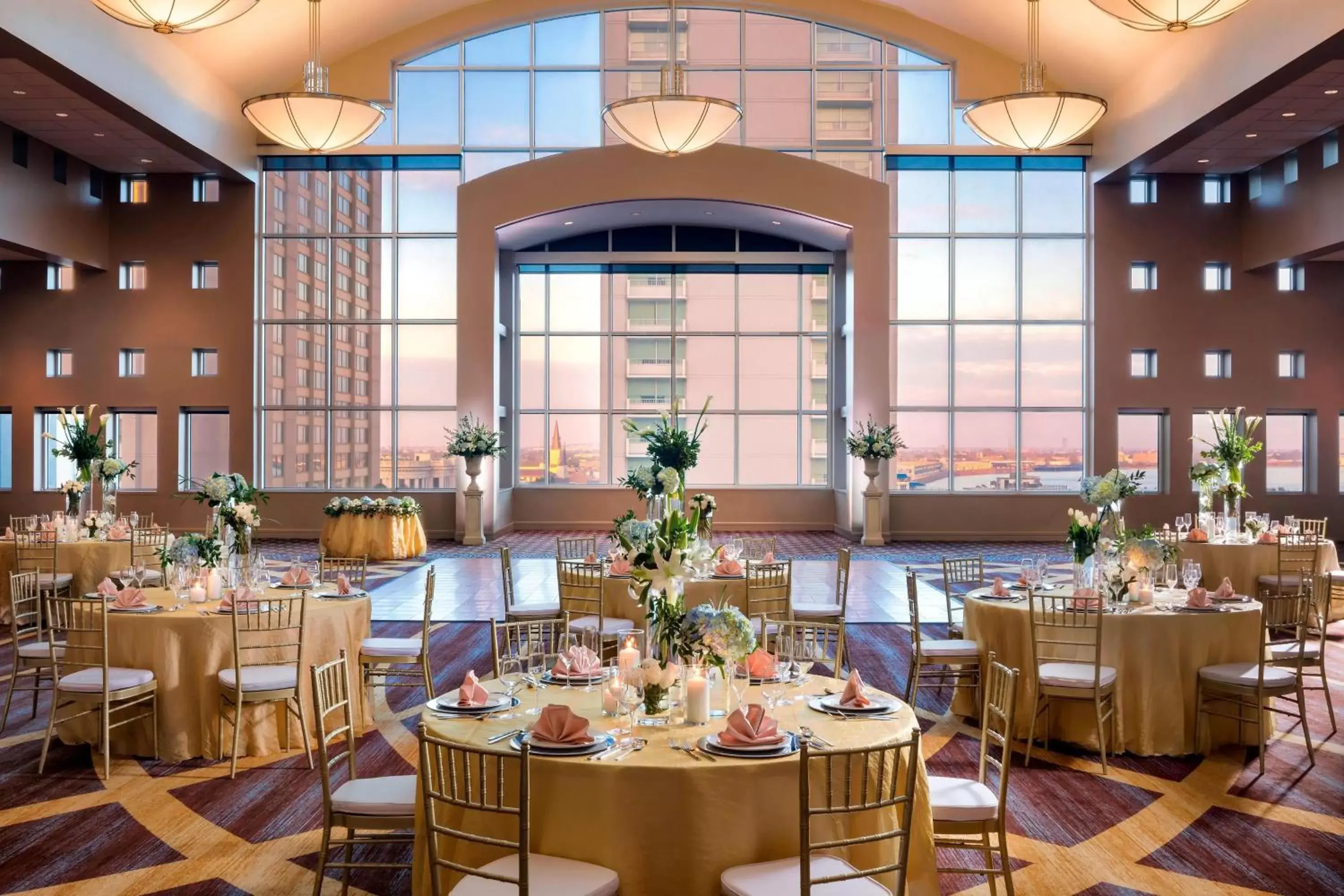 Banquet/Function facilities, Restaurant/Places to Eat in Sheraton New Orleans Hotel