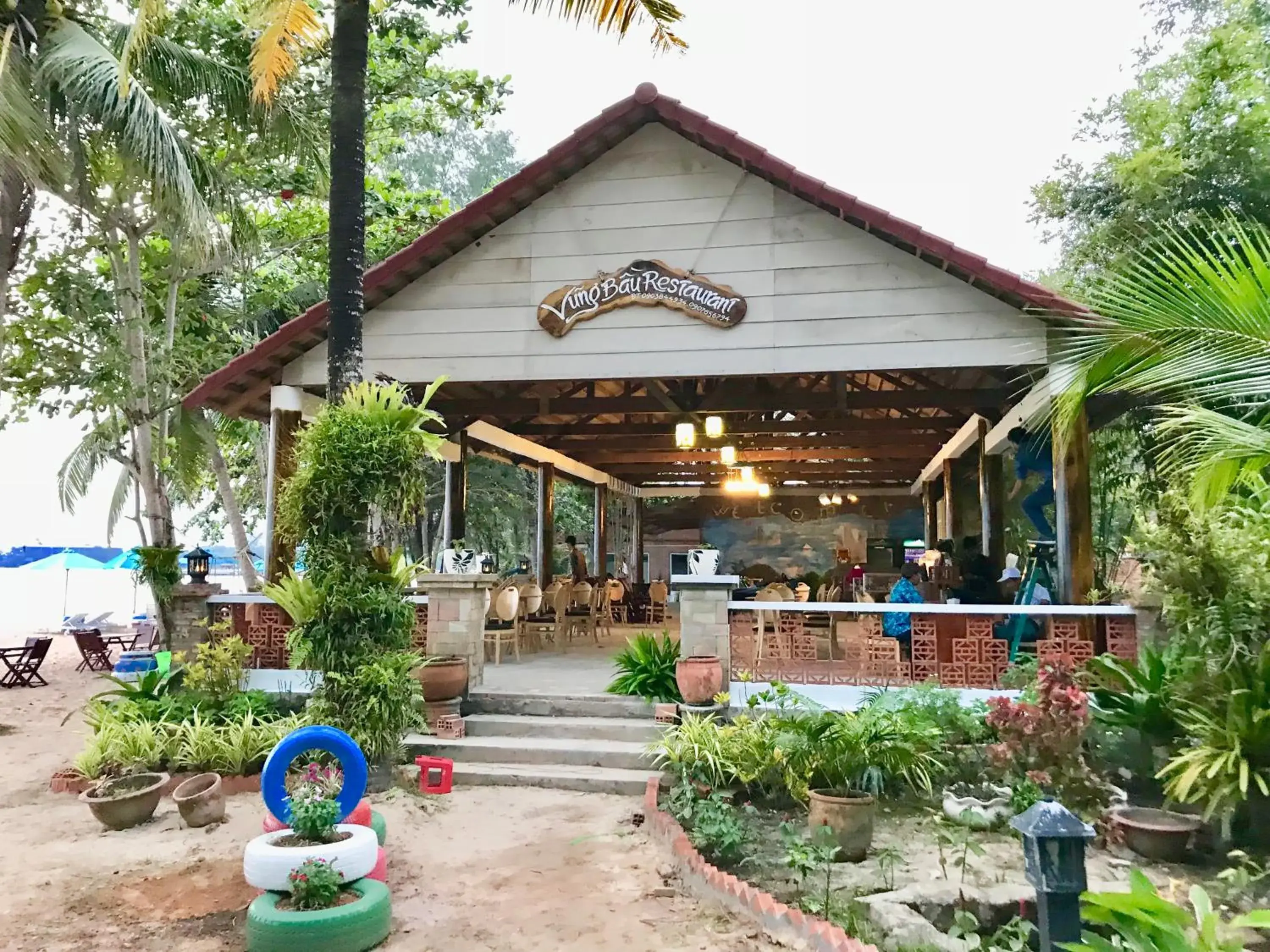 Restaurant/places to eat, Property Building in Vung Bau Resort