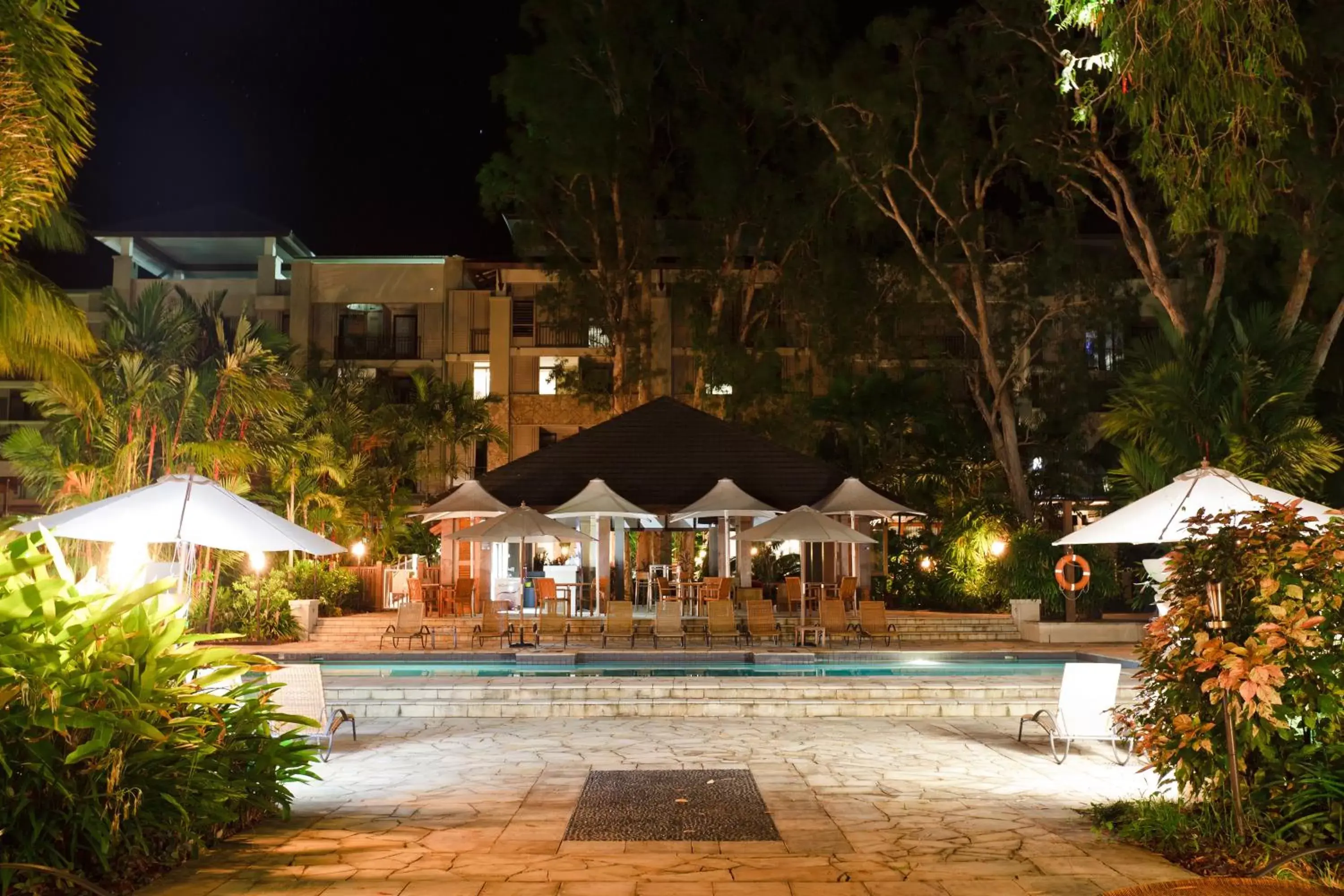 Swimming Pool in Pullman Palm Cove Sea Temple Resort & Spa