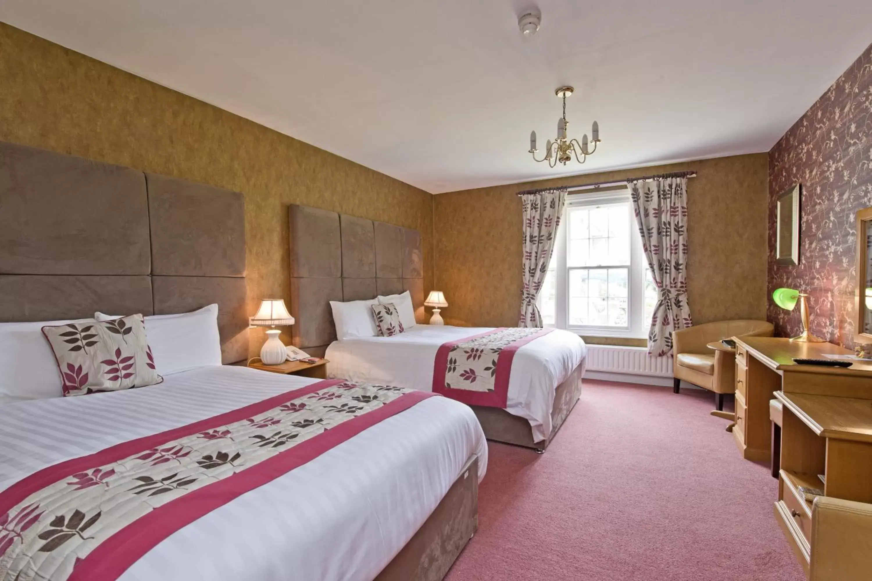 Day, Bed in Best Western Plus Kenwick Park Hotel