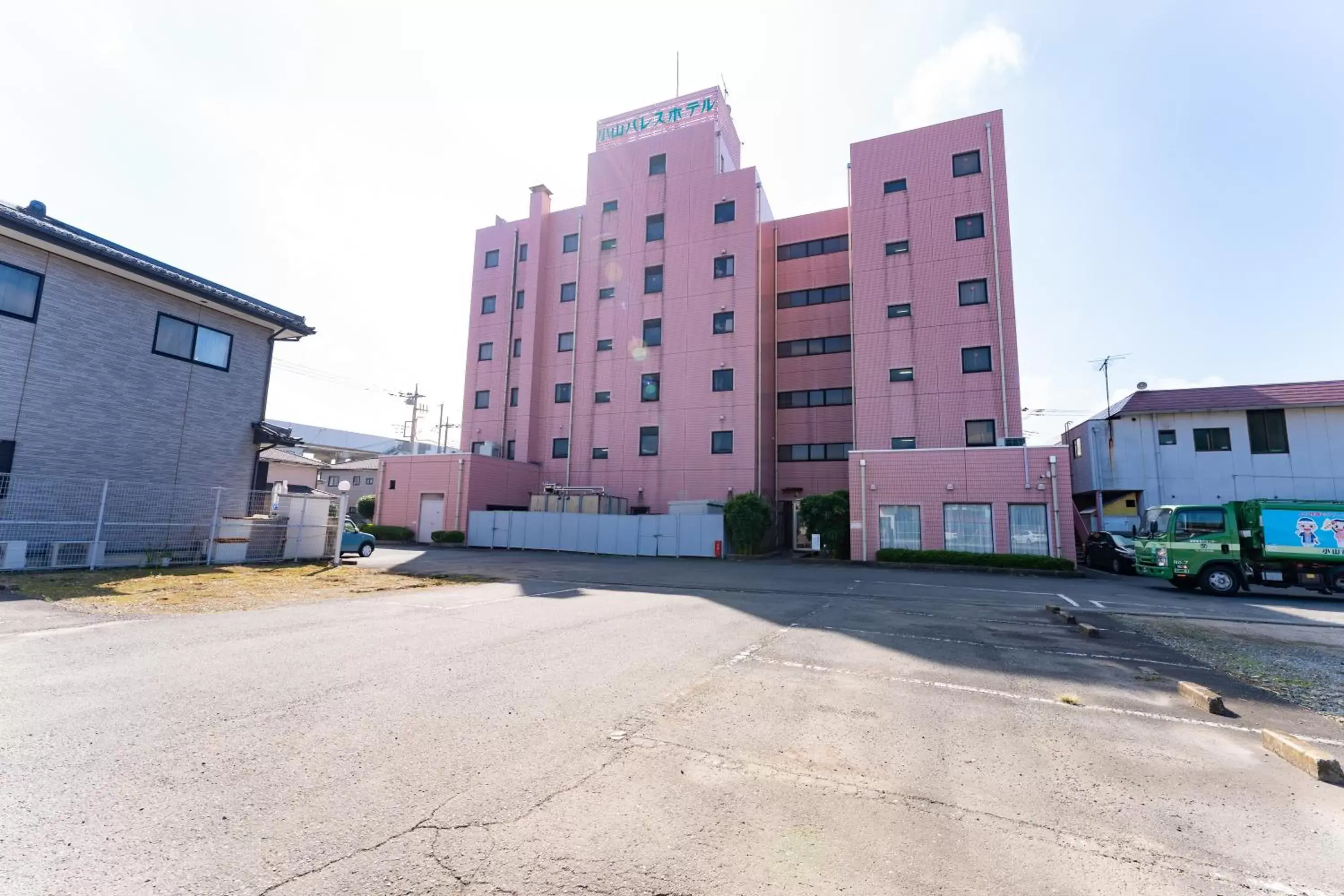 Property Building in Oyama Palace Hotel