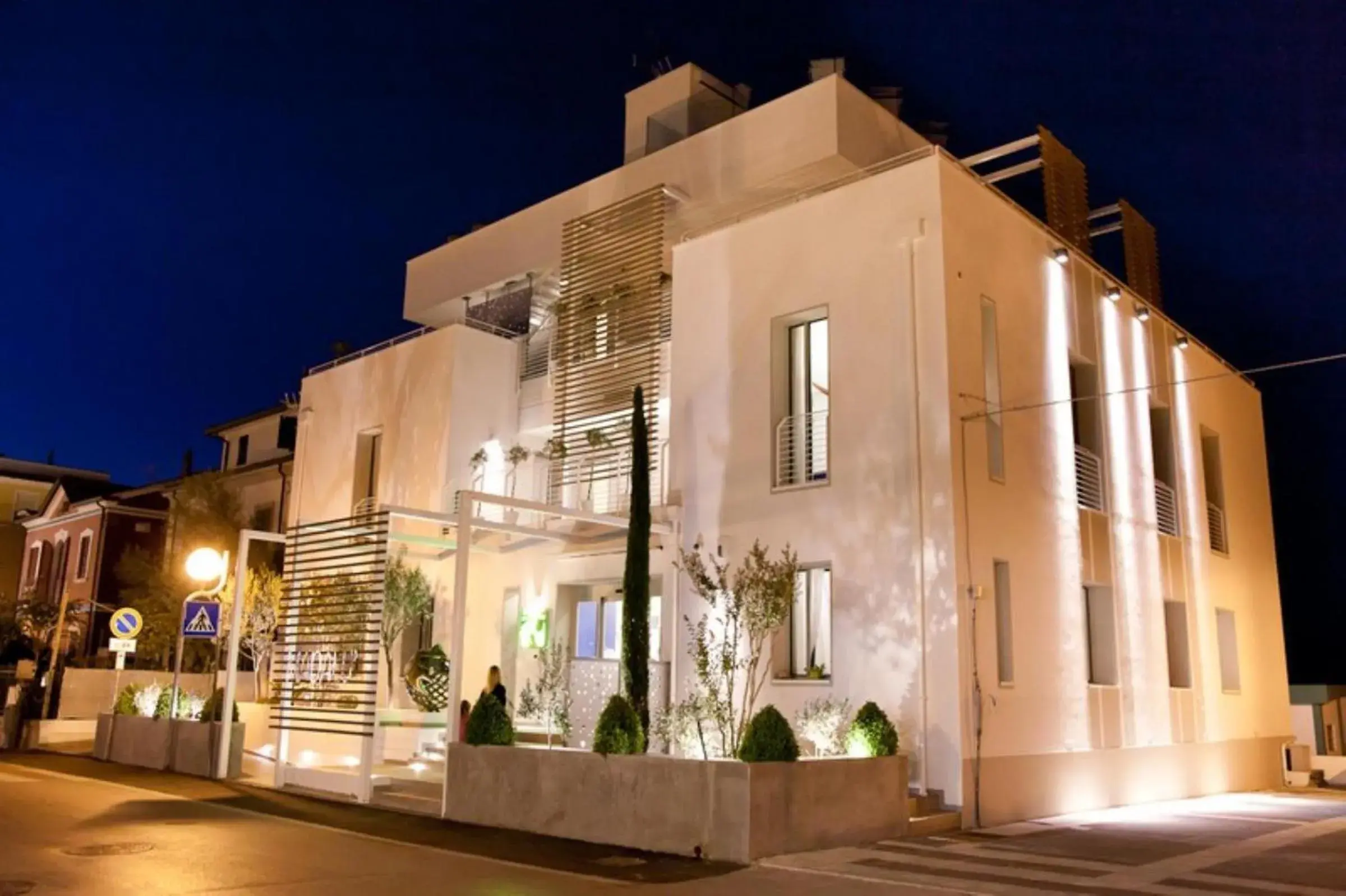 Facade/entrance, Property Building in Hotel Madalù