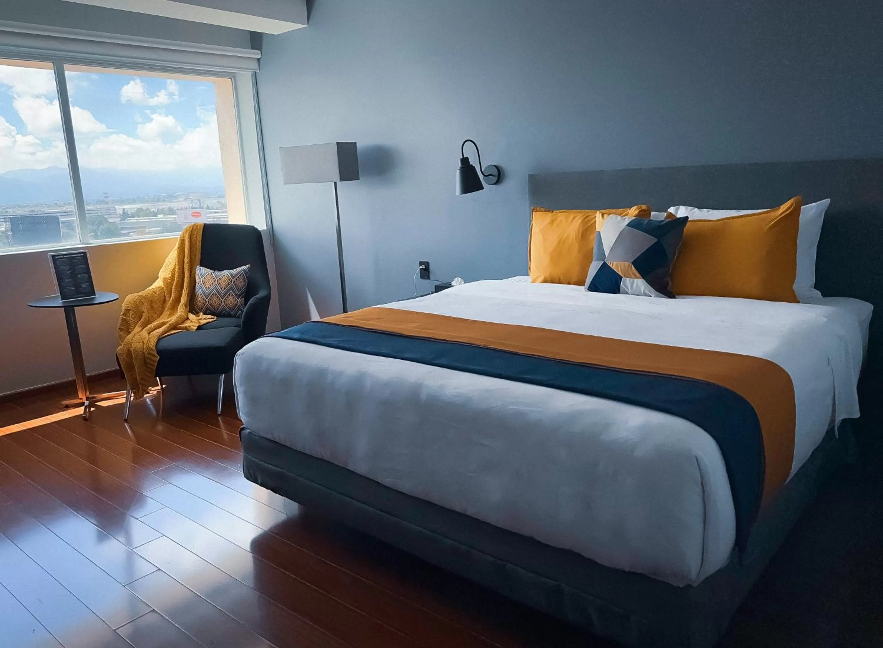 Bed in Hotel Opus Grand Toluca Aeropuerto