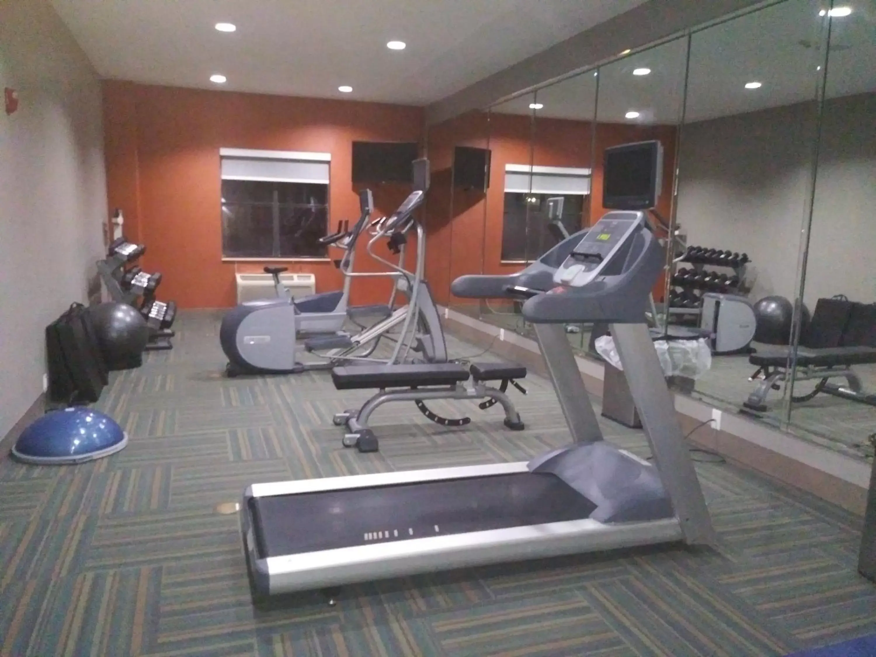 Fitness centre/facilities, Fitness Center/Facilities in Holiday Inn Express Hotel & Suites Vidor South, an IHG Hotel