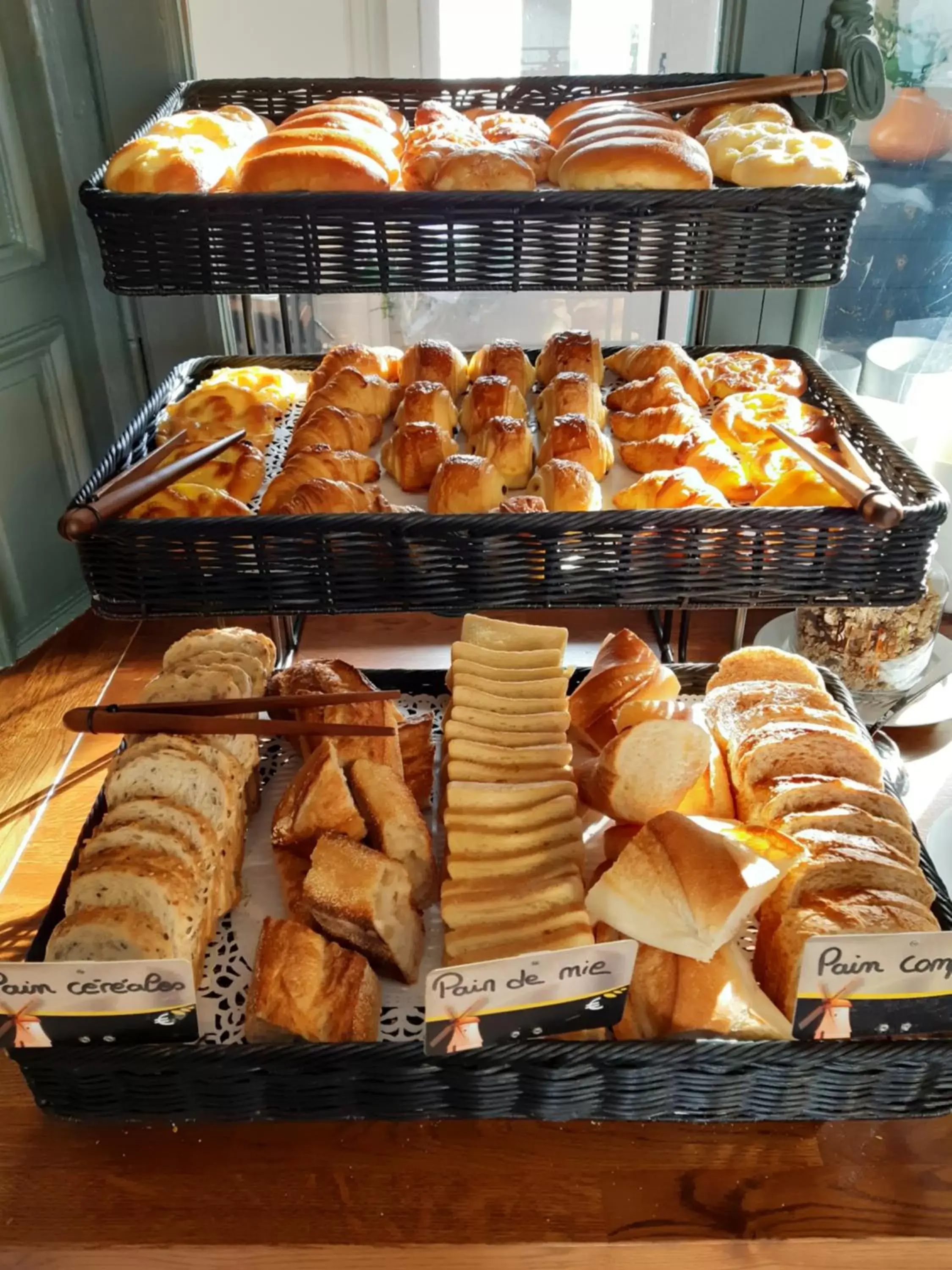 Breakfast, Food in Hôtel Loysel le Gaucher