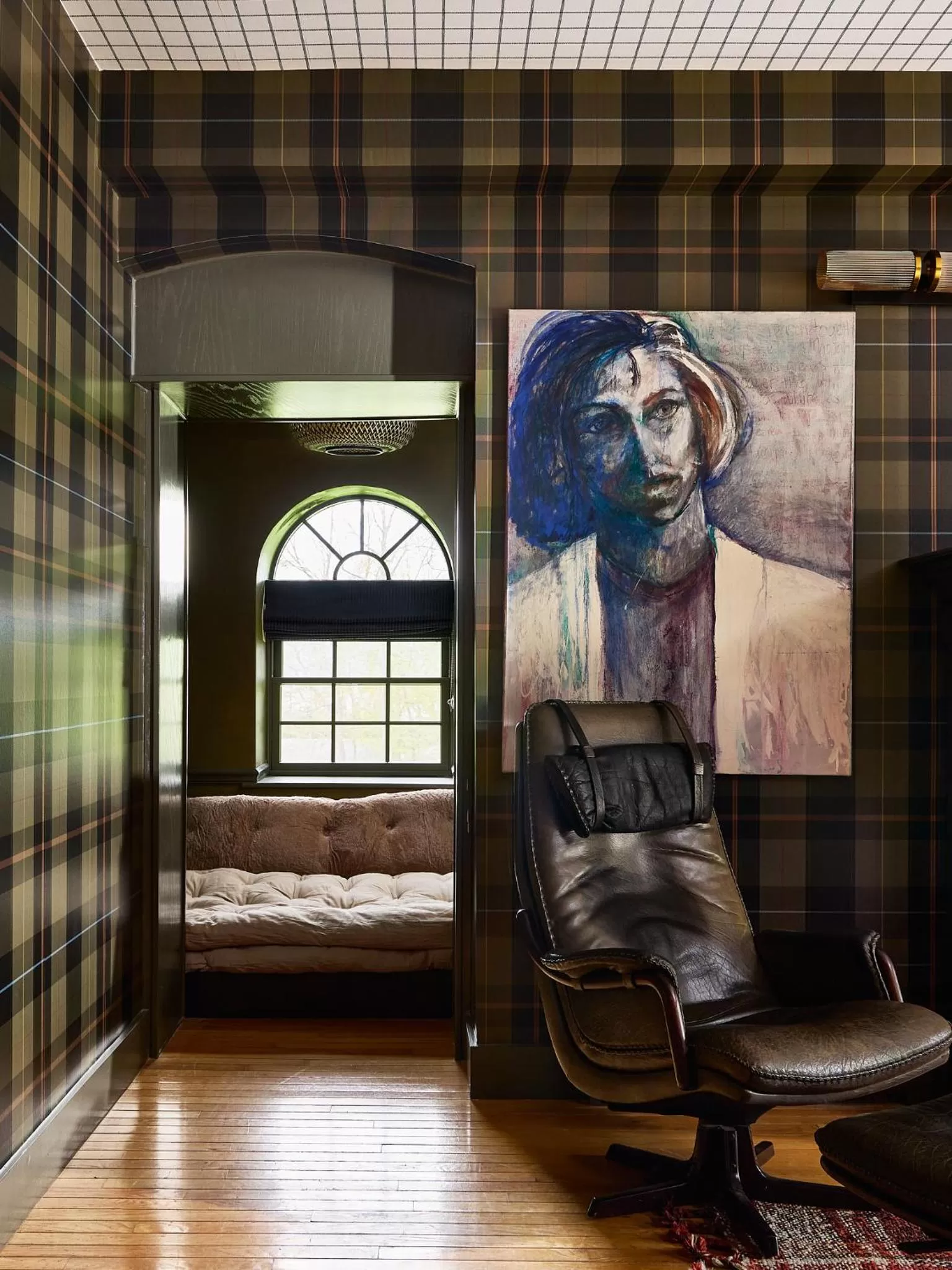 Decorative detail, Bed in Blind Tiger Burlington