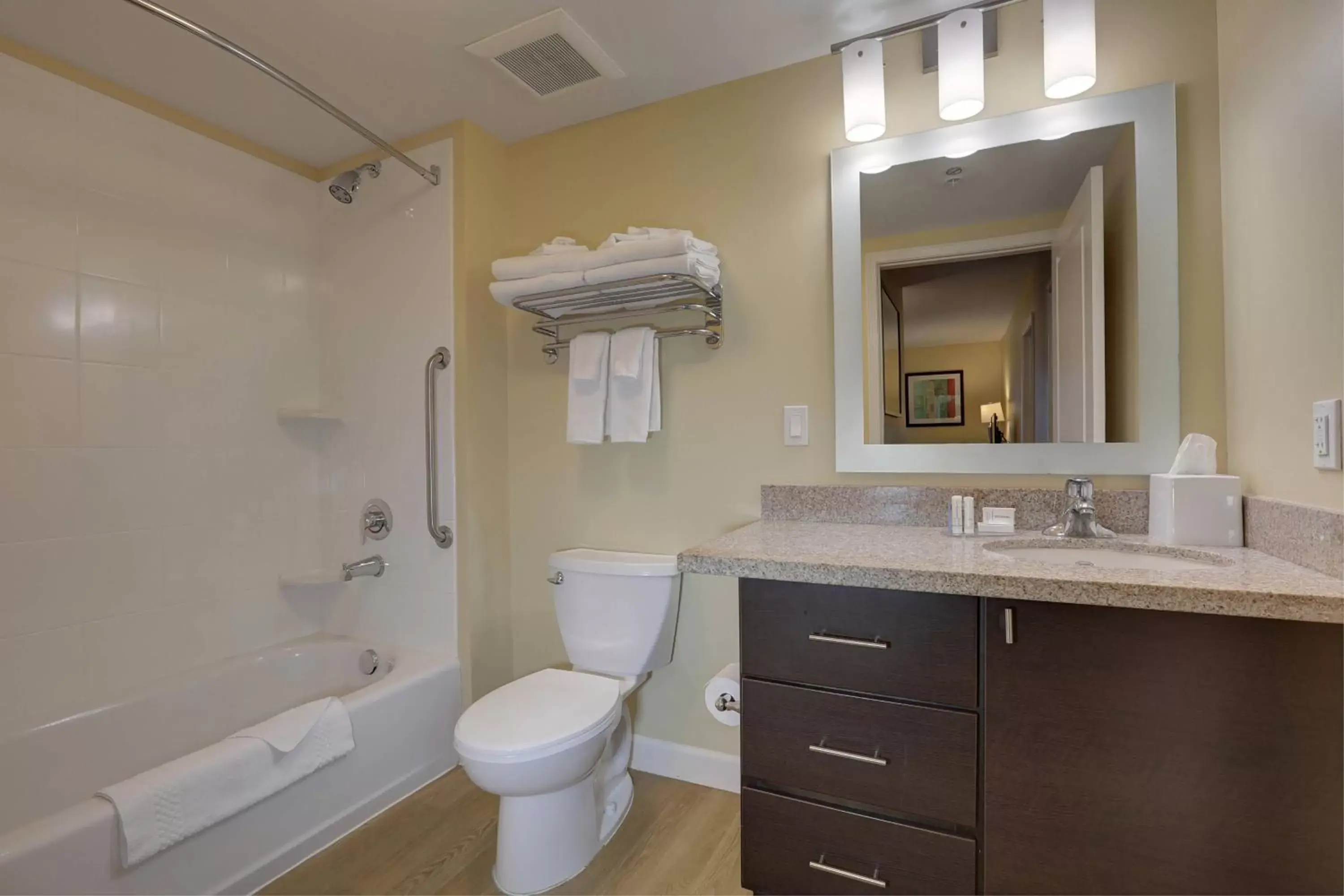 Bathroom in TownePlace Suites Richland Columbia Point