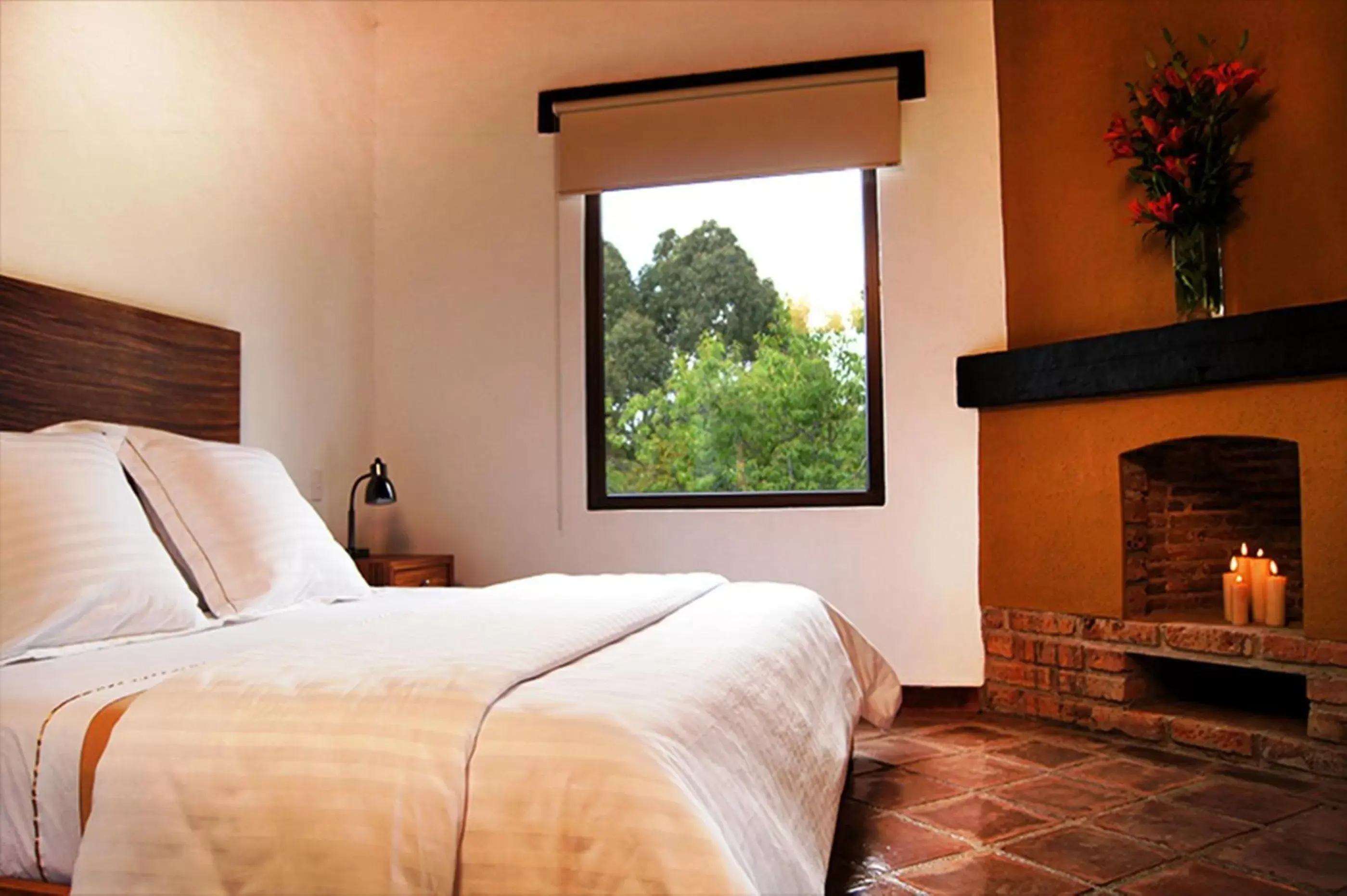 Bedroom, Bed in Hotel Hacienda San Martin