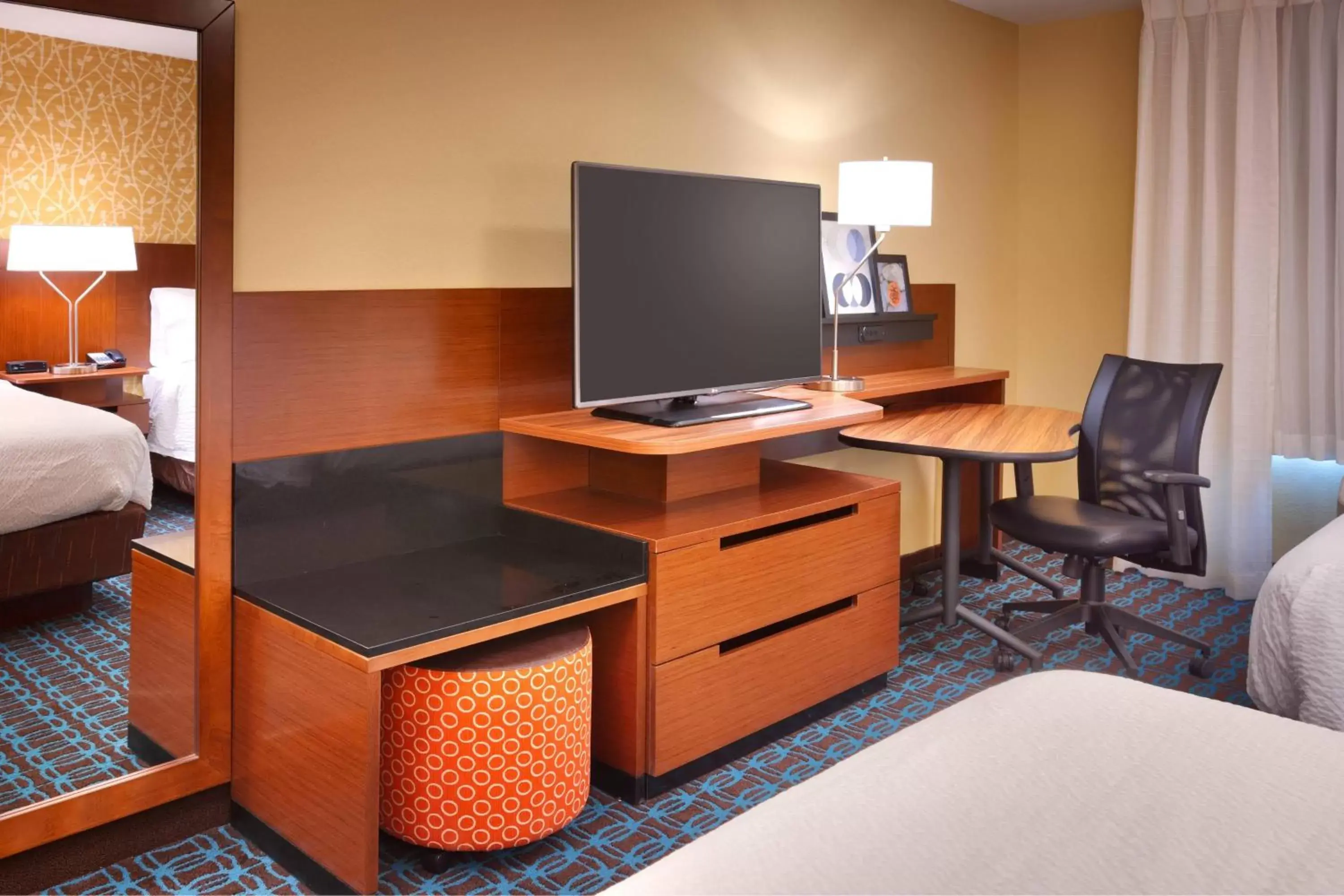 Photo of the whole room, TV/Entertainment Center in Fairfield Inn & Suites by Marriott Salt Lake City Midvale