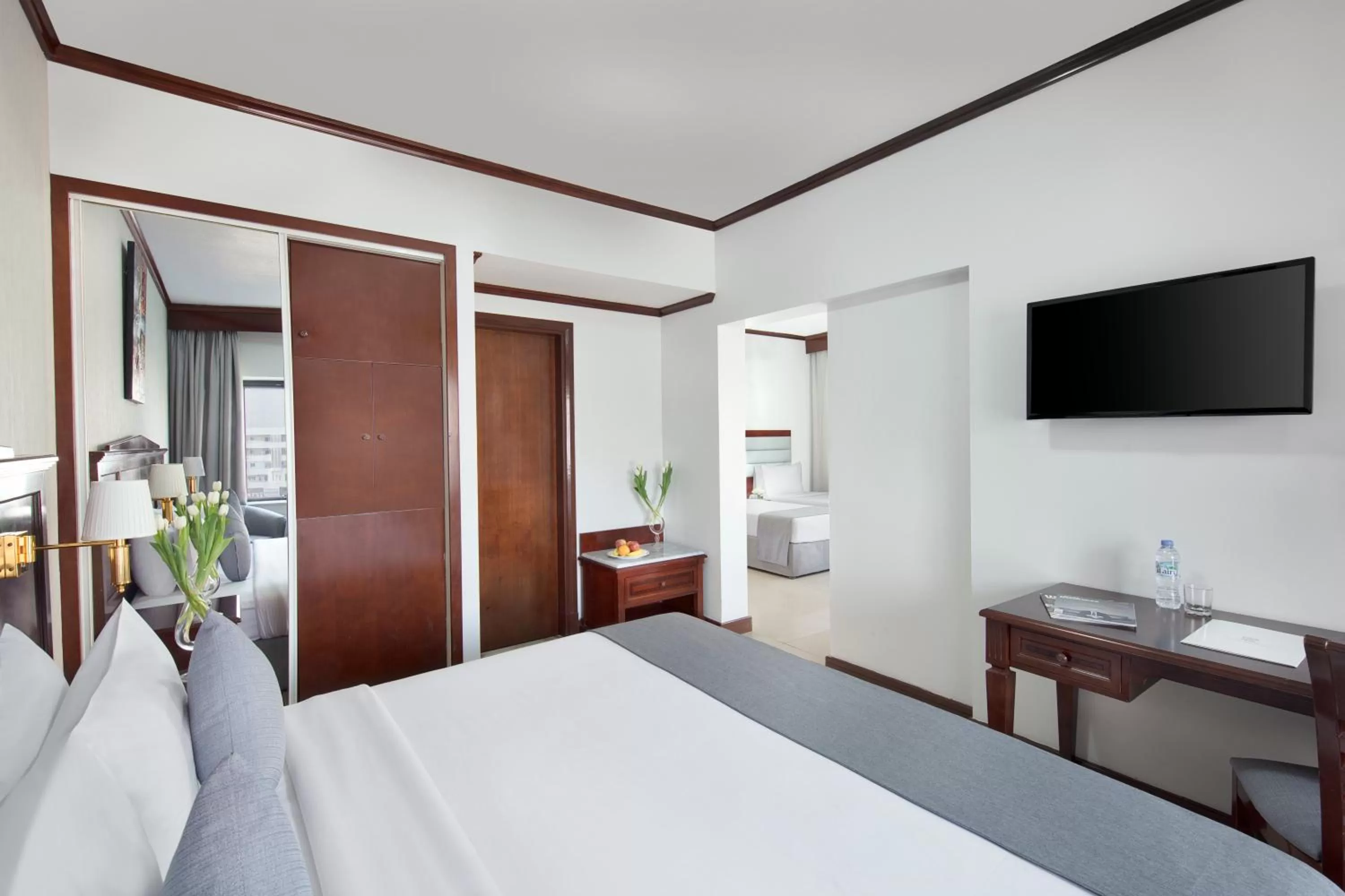 Bedroom, Bed in Admiral Plaza Hotel