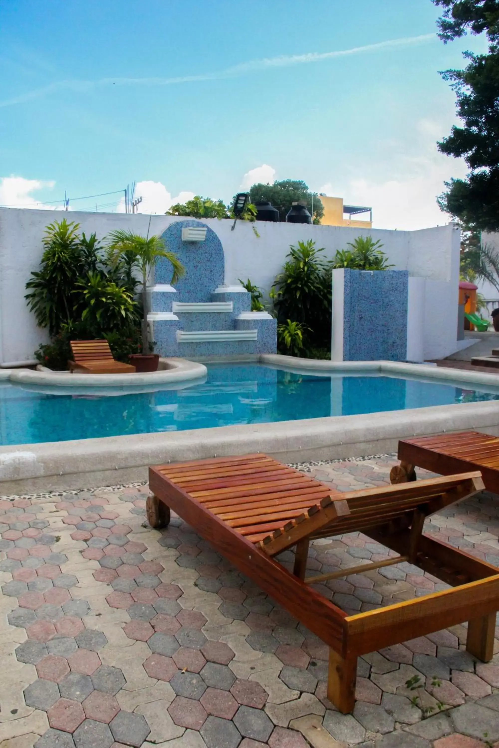 Swimming Pool in Hotel Maria de Lourdes