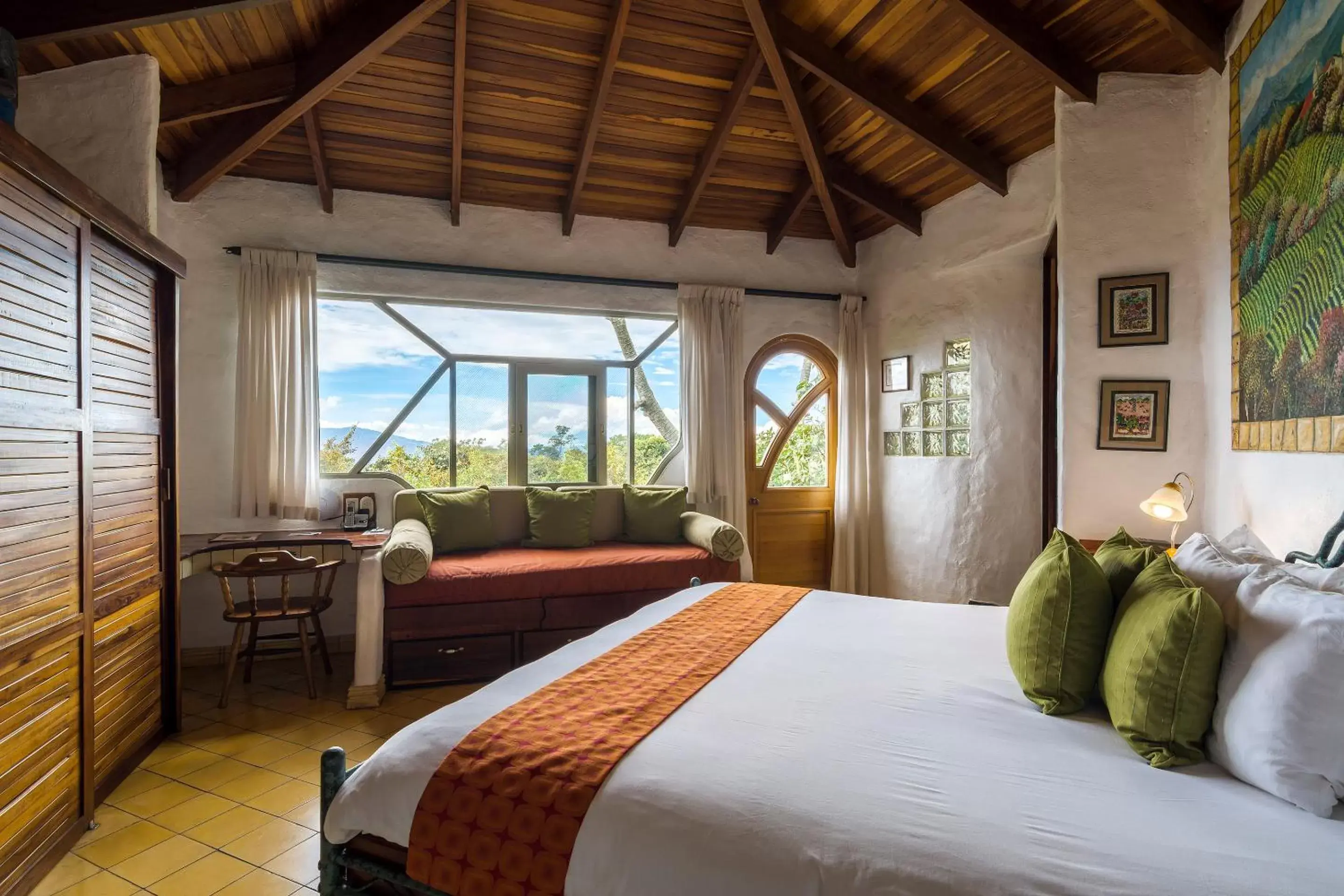 Bedroom in Finca Rosa Blanca Coffee Farm and Inn