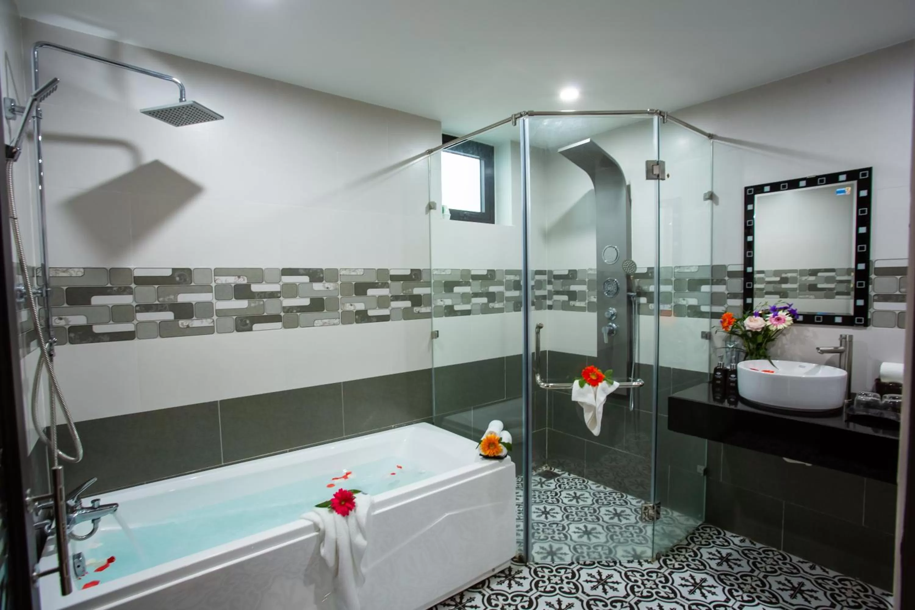 Bathroom in Hoianation Villas Hotel