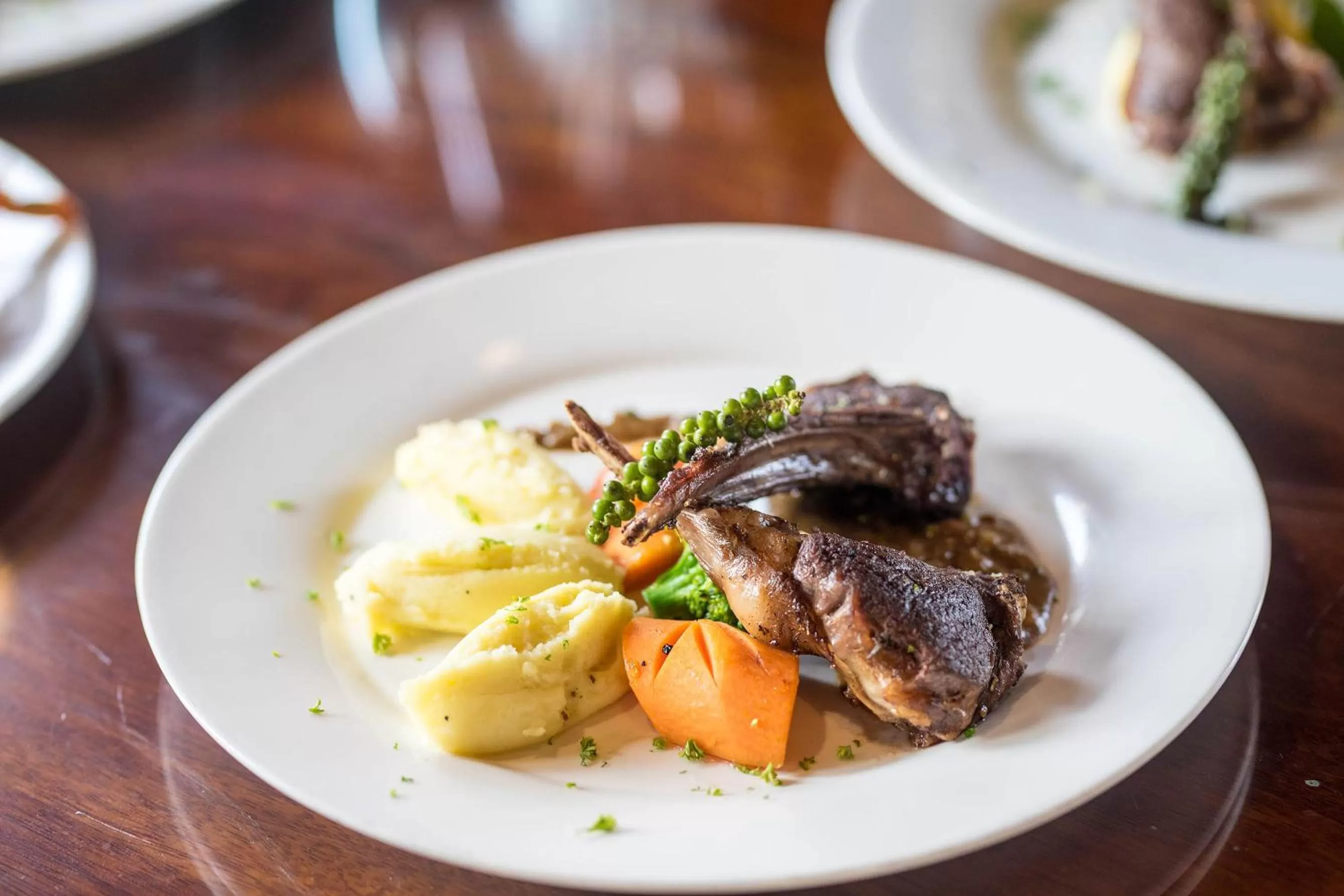 Meals in Okay Palace Hotel