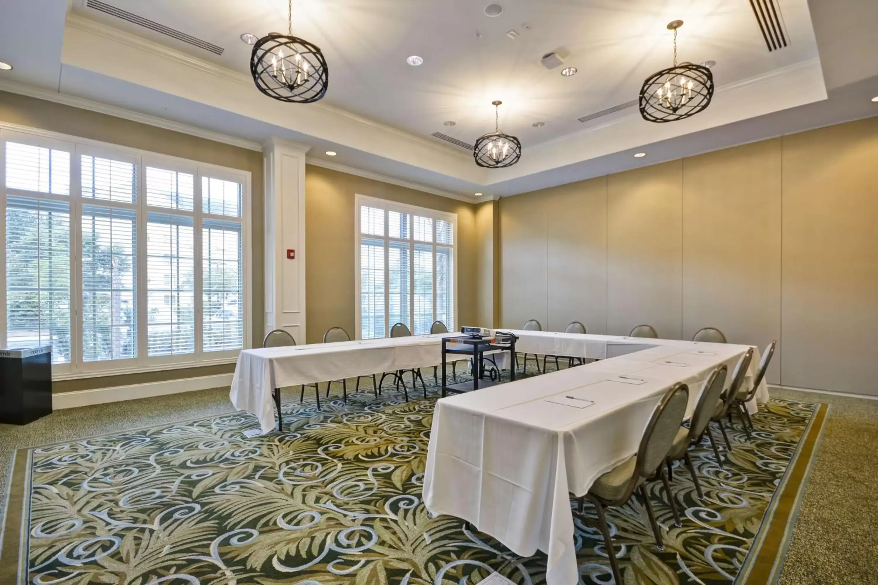 Meeting/conference room in Hampton Inn & Suites Charleston Airport