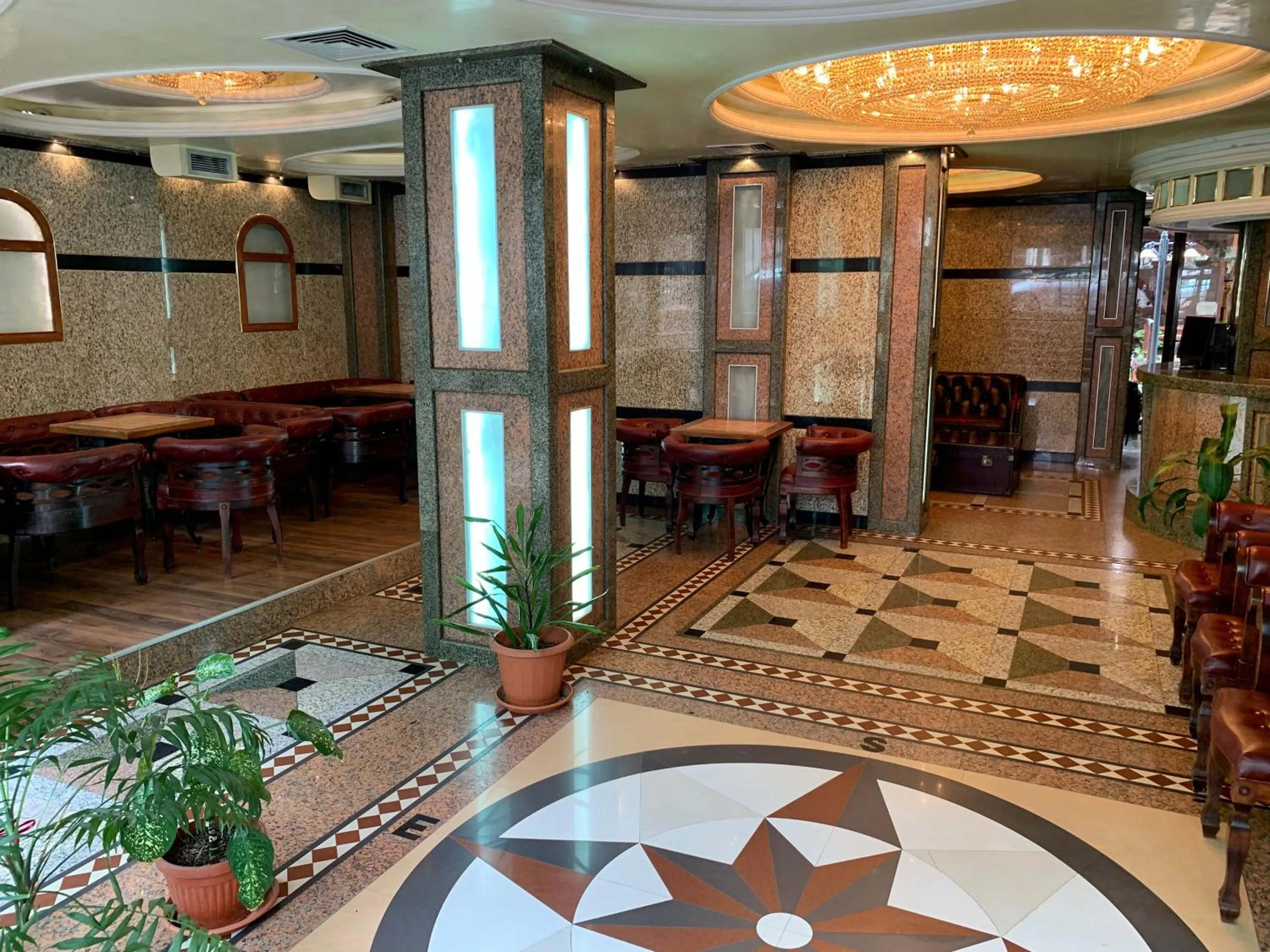 Lobby or reception in California Hotel