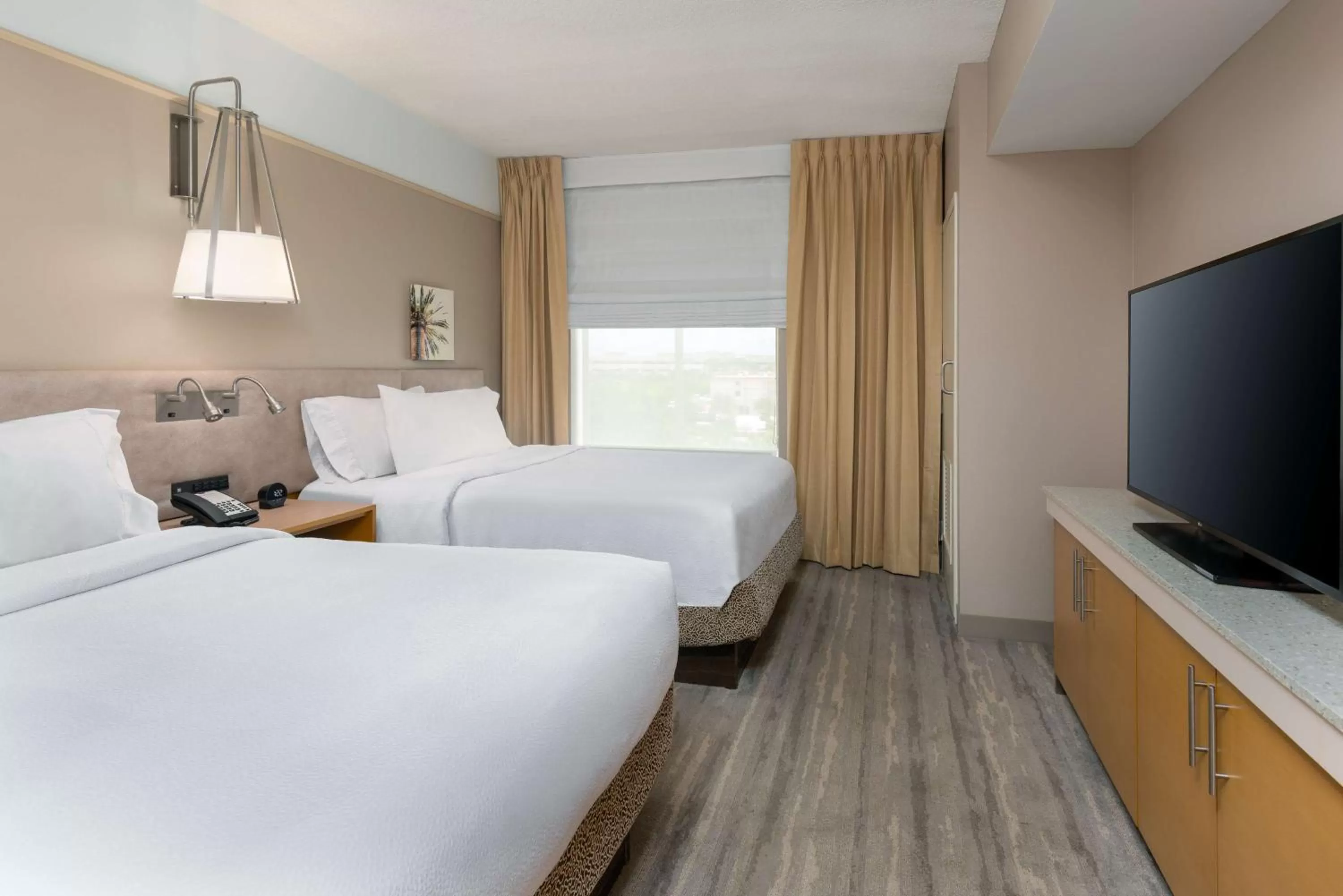 Bed in Hilton Garden Inn Ft. Lauderdale SW/Miramar