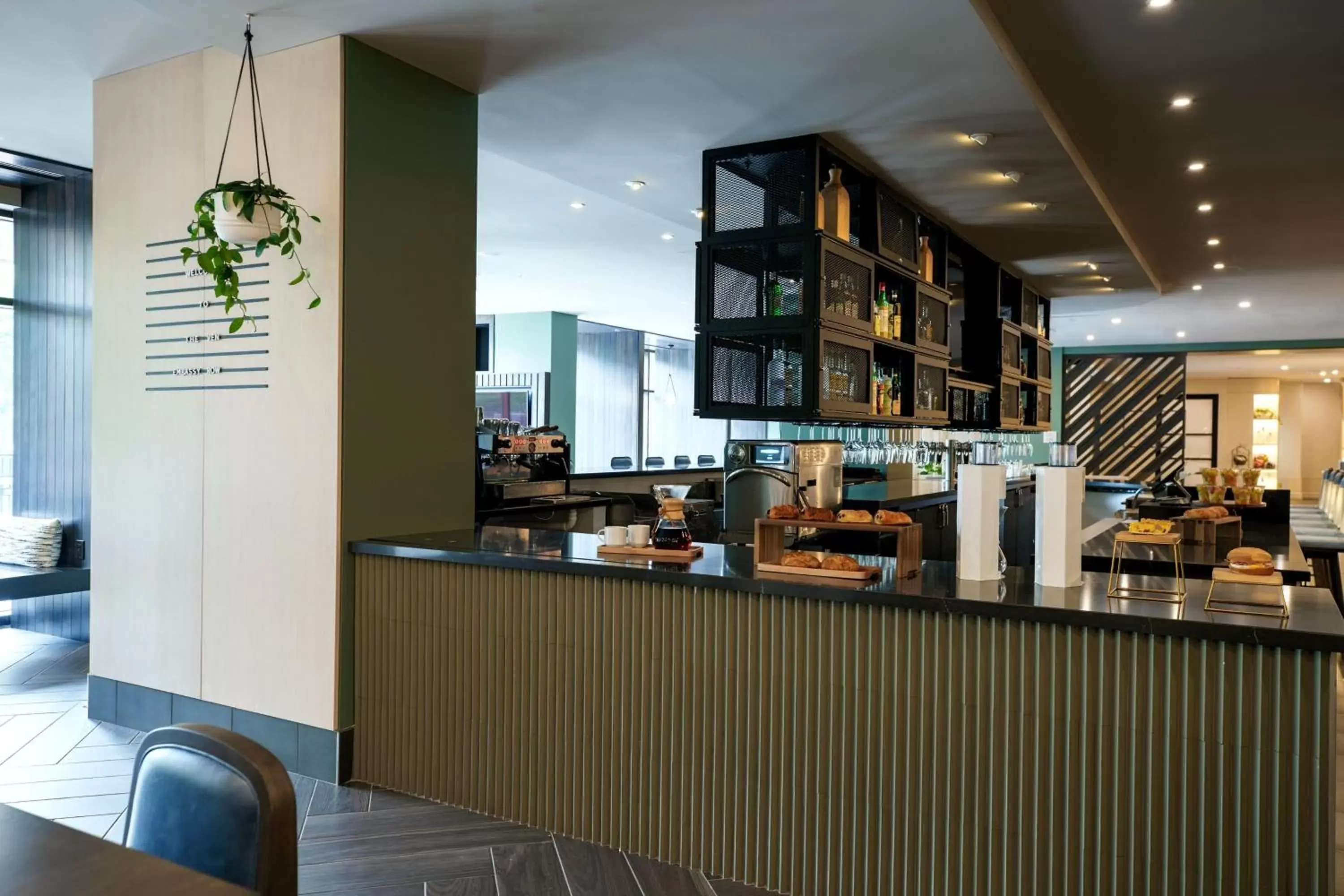 Breakfast in The Ven at Embassy Row, Washington, D.C., a Tribute Portfolio Hotel Breakfast in The Ven at Embassy Row, Washington, D.C., a Tribute Portfolio Hotel