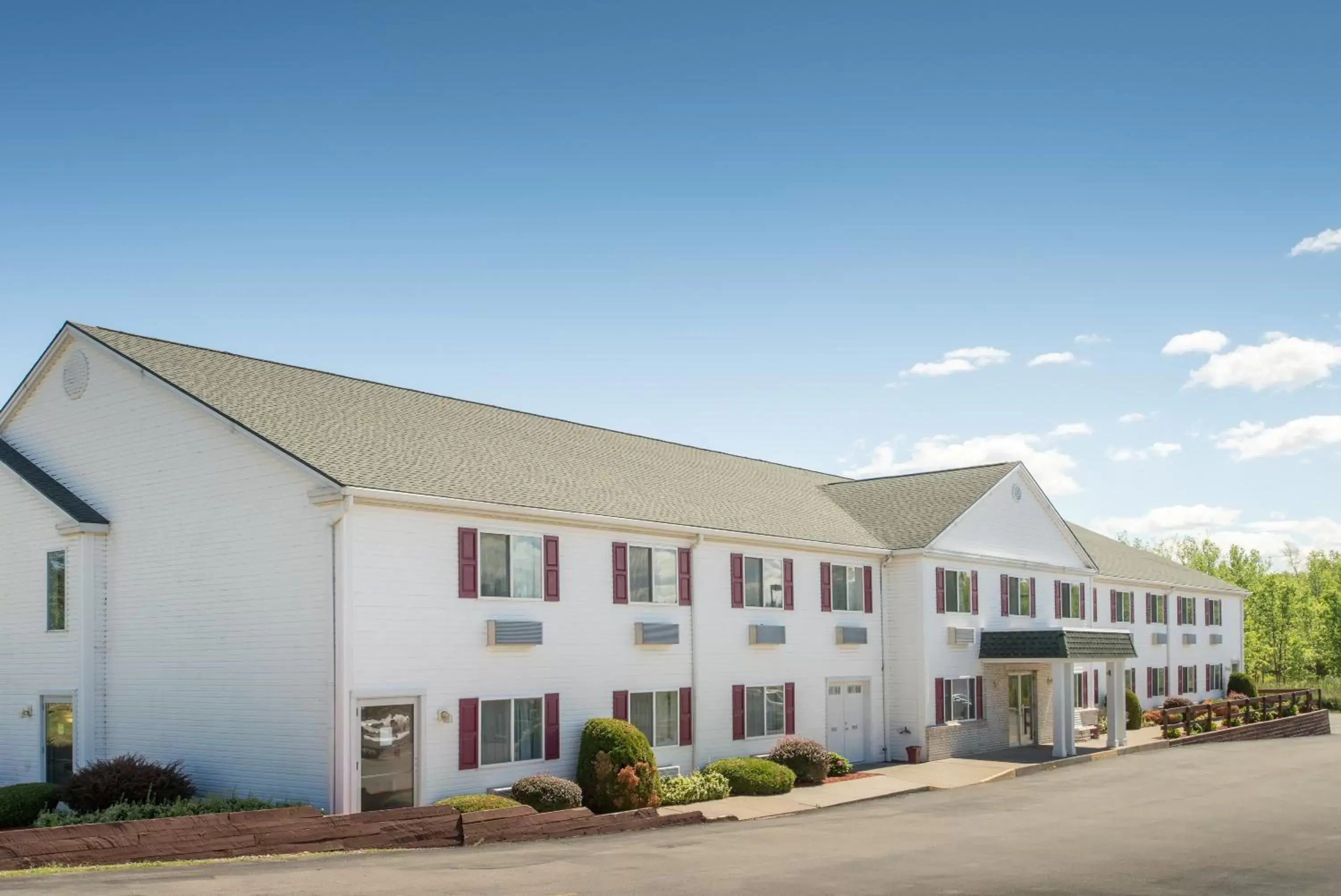 Facade/entrance, Property Building in Super 8 by Wyndham Webster/Rochester