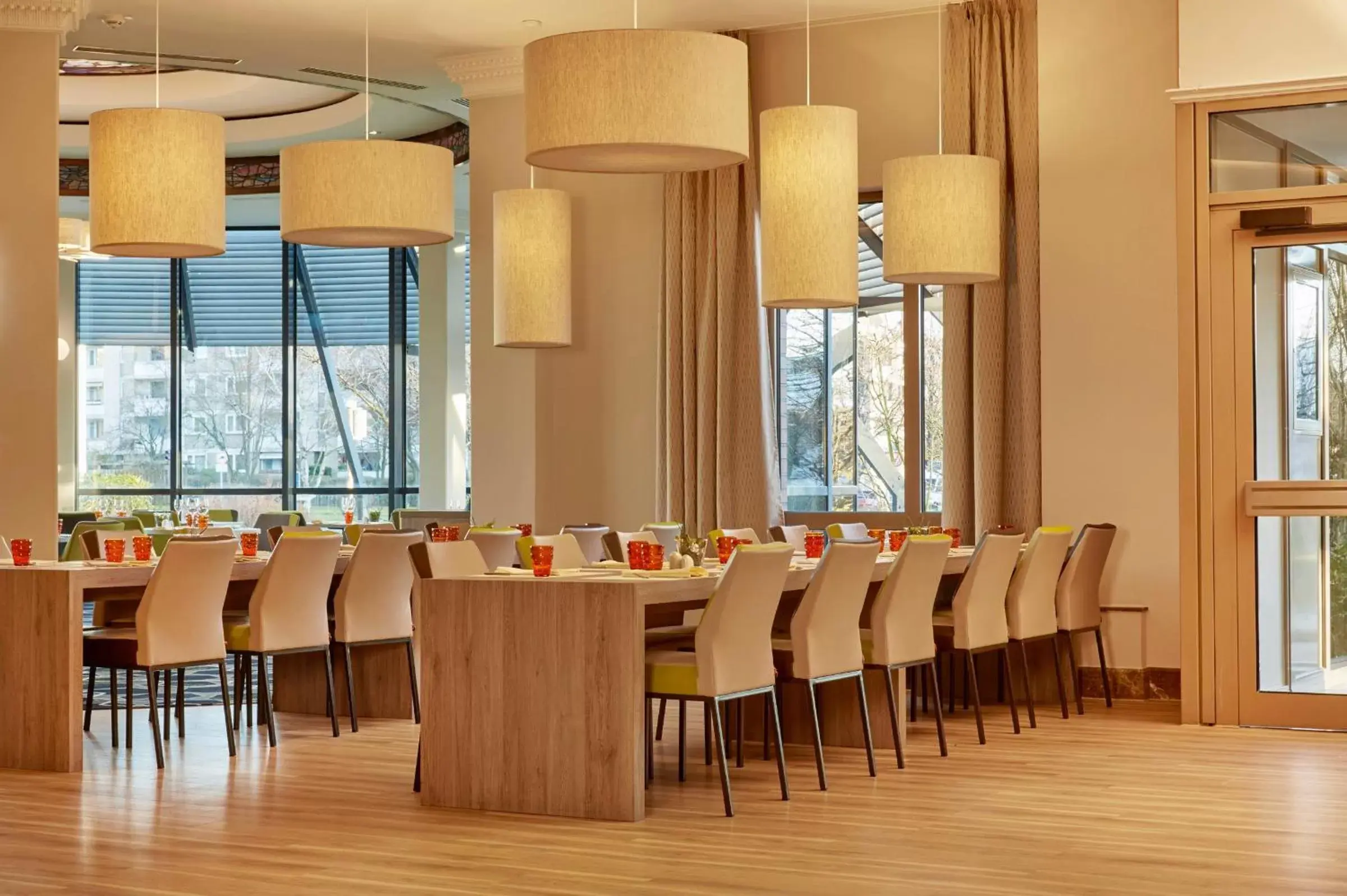 Restaurant/places to eat in H4 Hotel Hannover Messe, Trademark Collection by Wyndham Restaurant/places to eat in H4 Hotel Hannover Messe, Trademark Collection by Wyndham