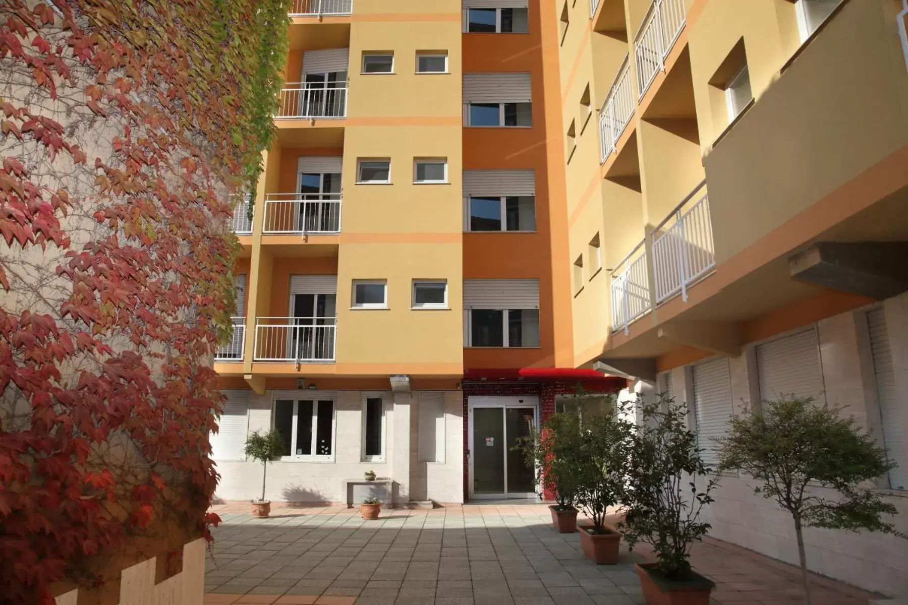 Inner courtyard view, Property Building in Residence Giusti 6