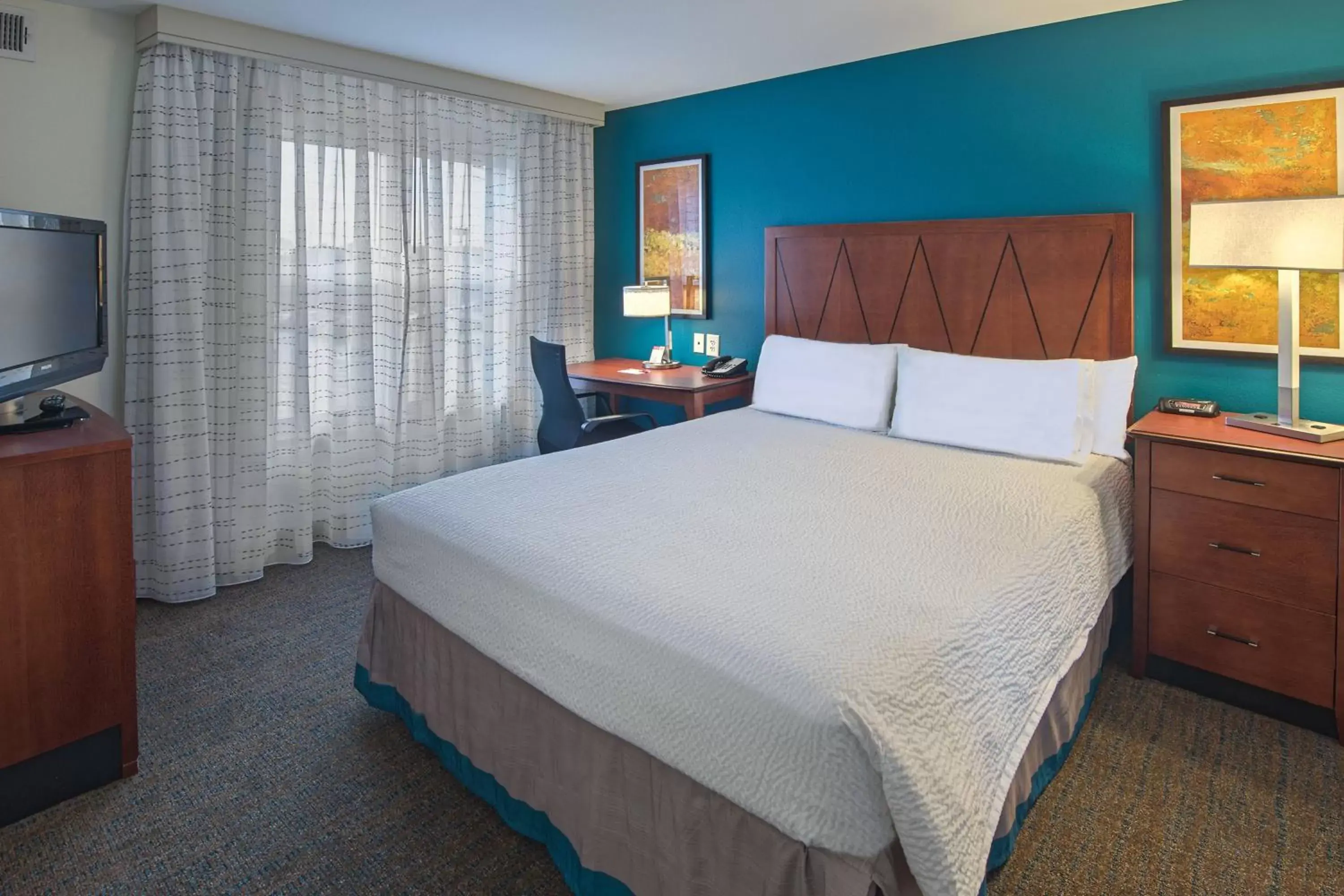 Bedroom, Bed in Residence Inn by Marriott Fayetteville Cross Creek