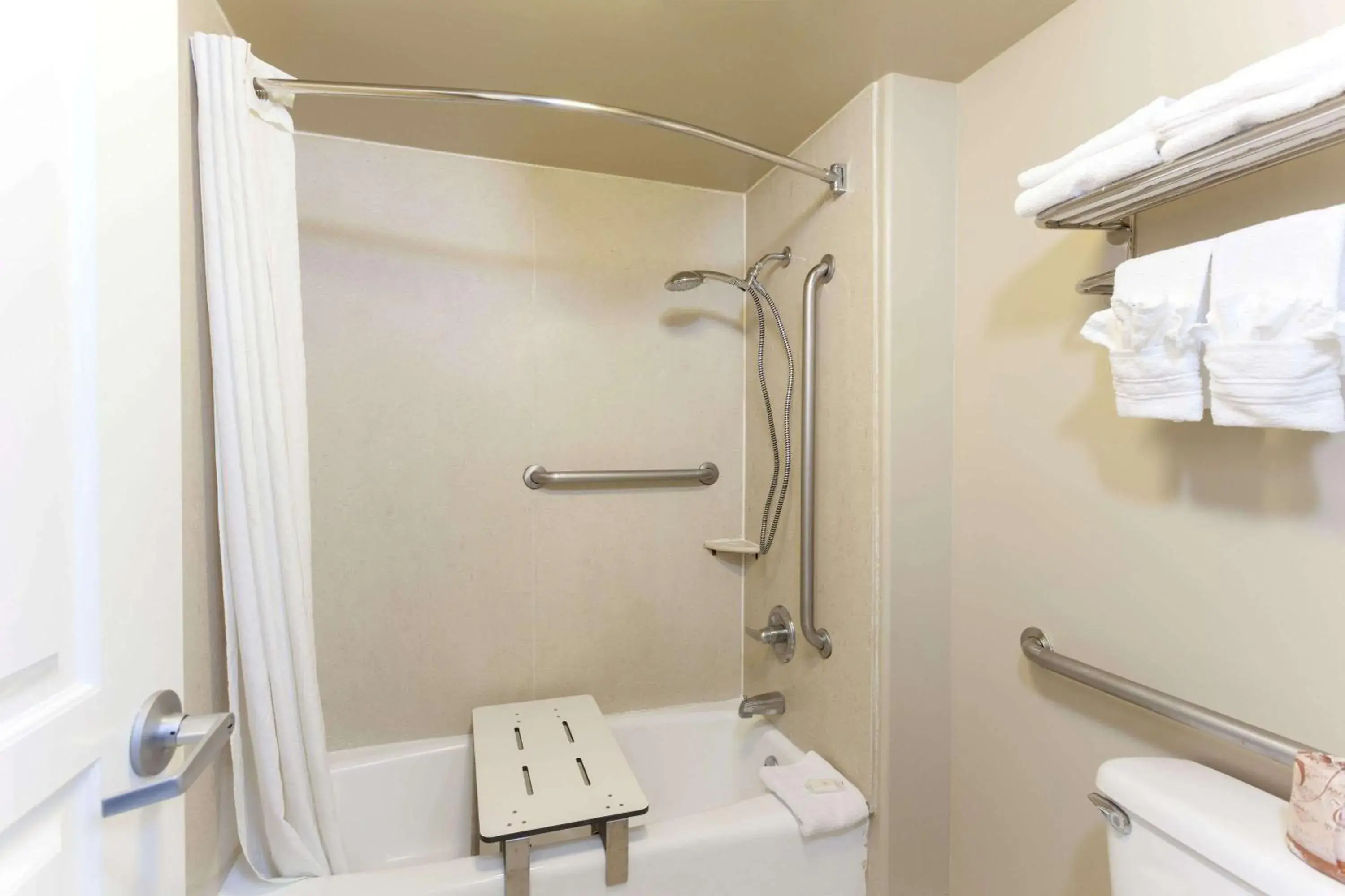 Bathroom in Super 8 by Wyndham Torrance LAX Airport Area