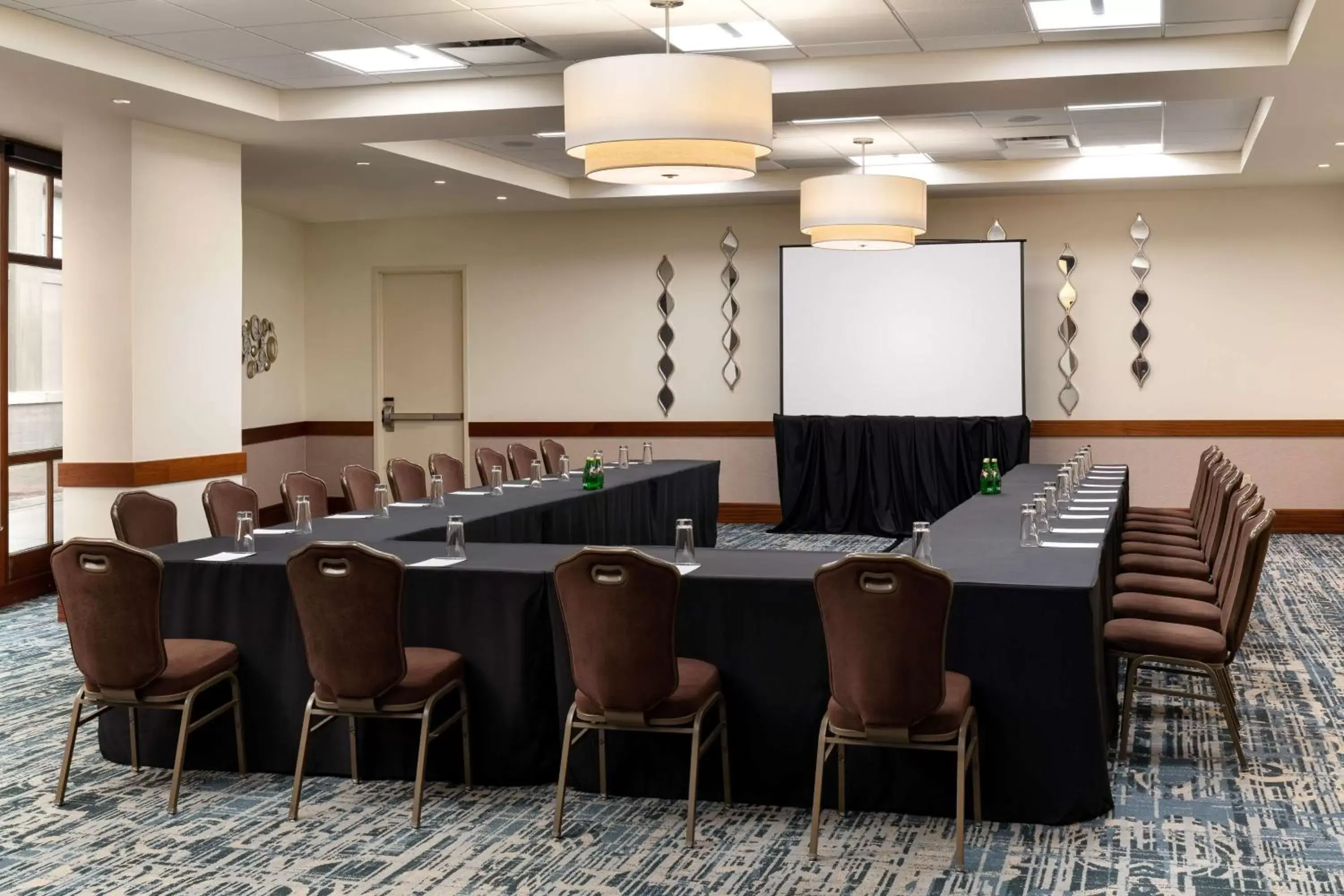 Meeting/conference room in Embassy Suites by Hilton New Orleans Convention Center