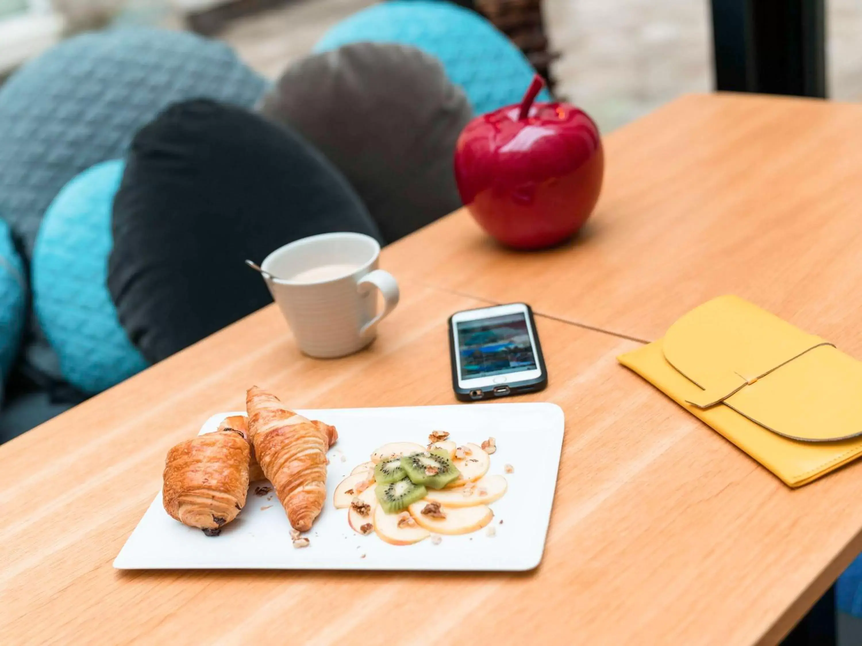 Breakfast in ibis Styles La Rochelle Centre