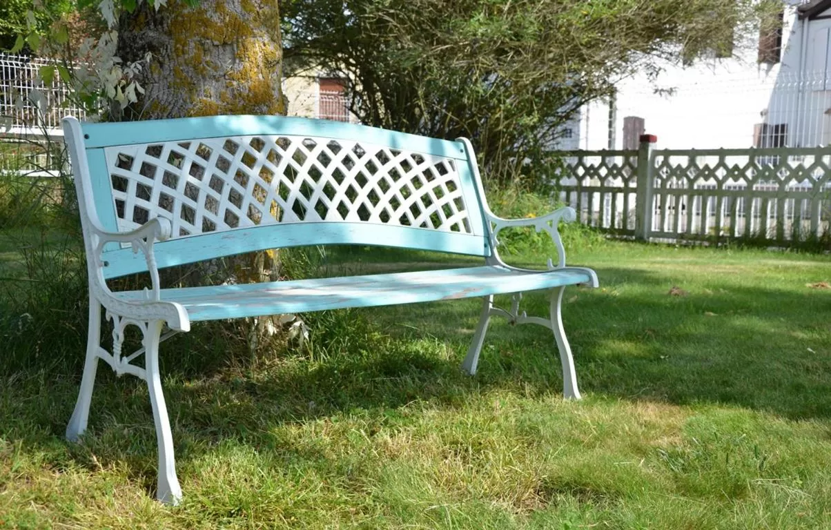 Garden view, Seating Area in Avenue de la Gare