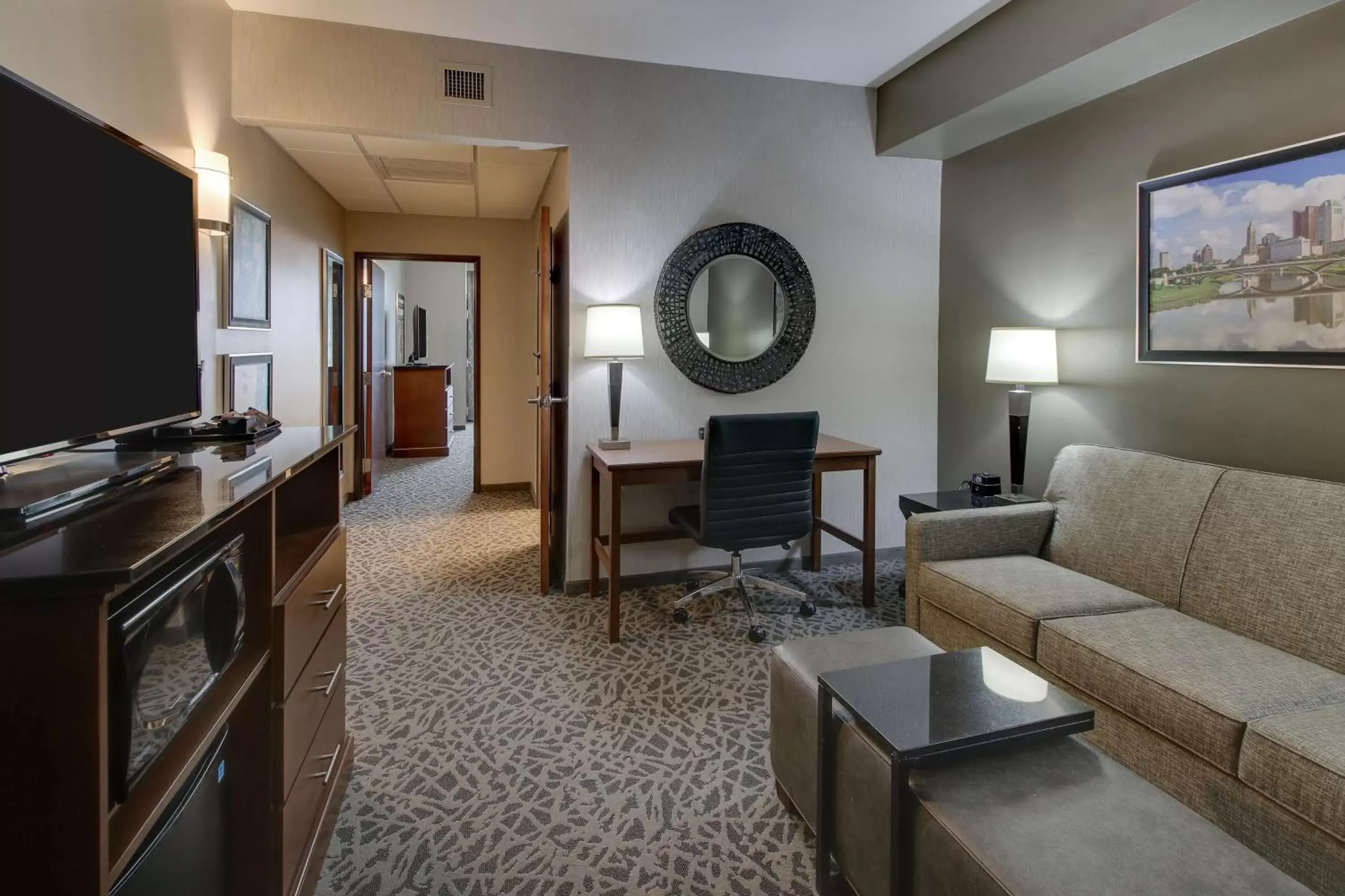 Photo of the whole room, Seating Area in Drury Inn & Suites Columbus Polaris