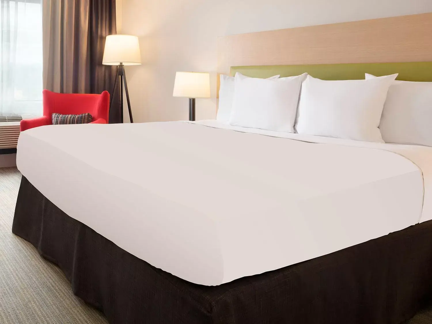 Bed in Country Inn & Suites by Radisson, Washington at Meadowlands, PA