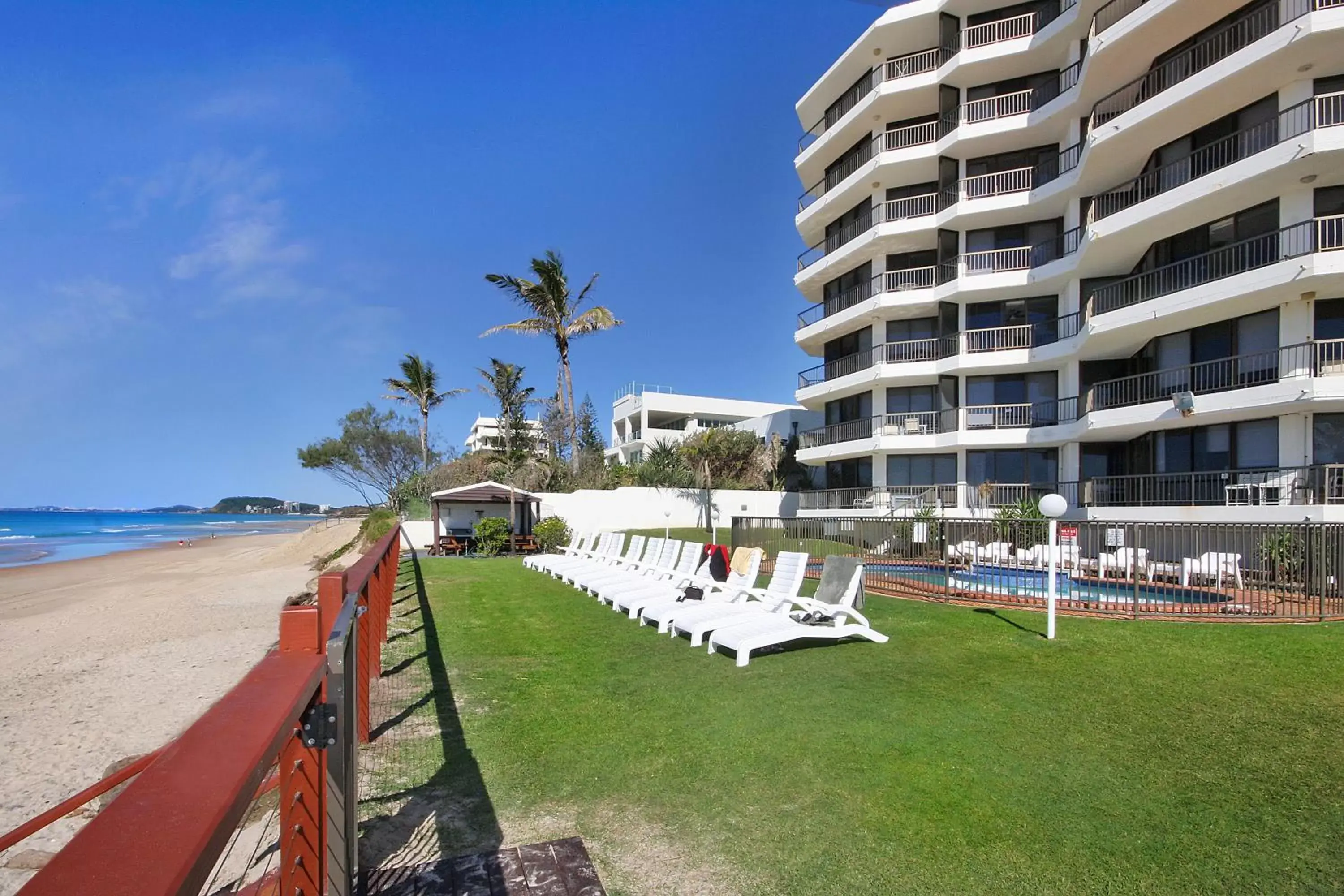 Facade/entrance, Property Building in Spindrift on the Beach - Absolute Beachfront