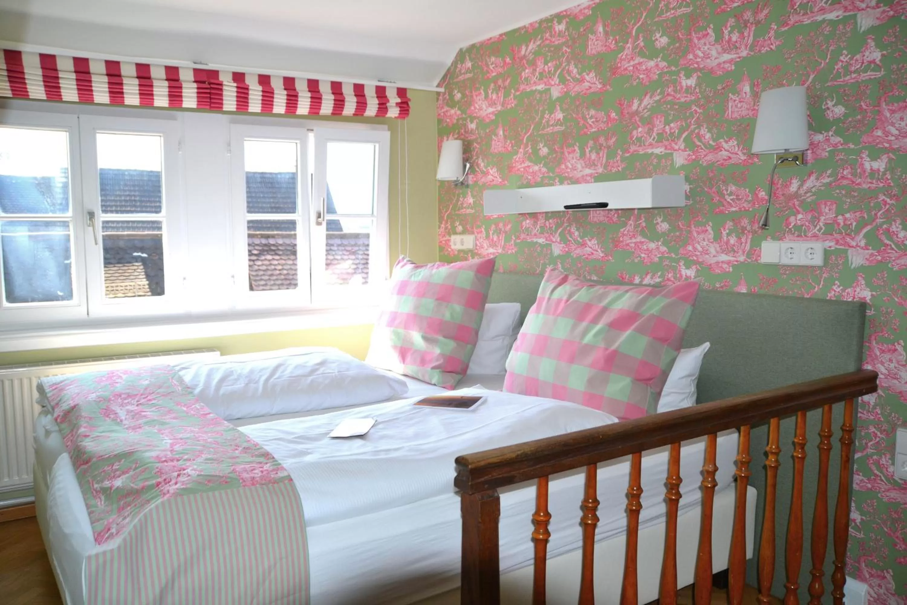 Photo of the whole room, Bed in Romantik Hotel Barbarossa