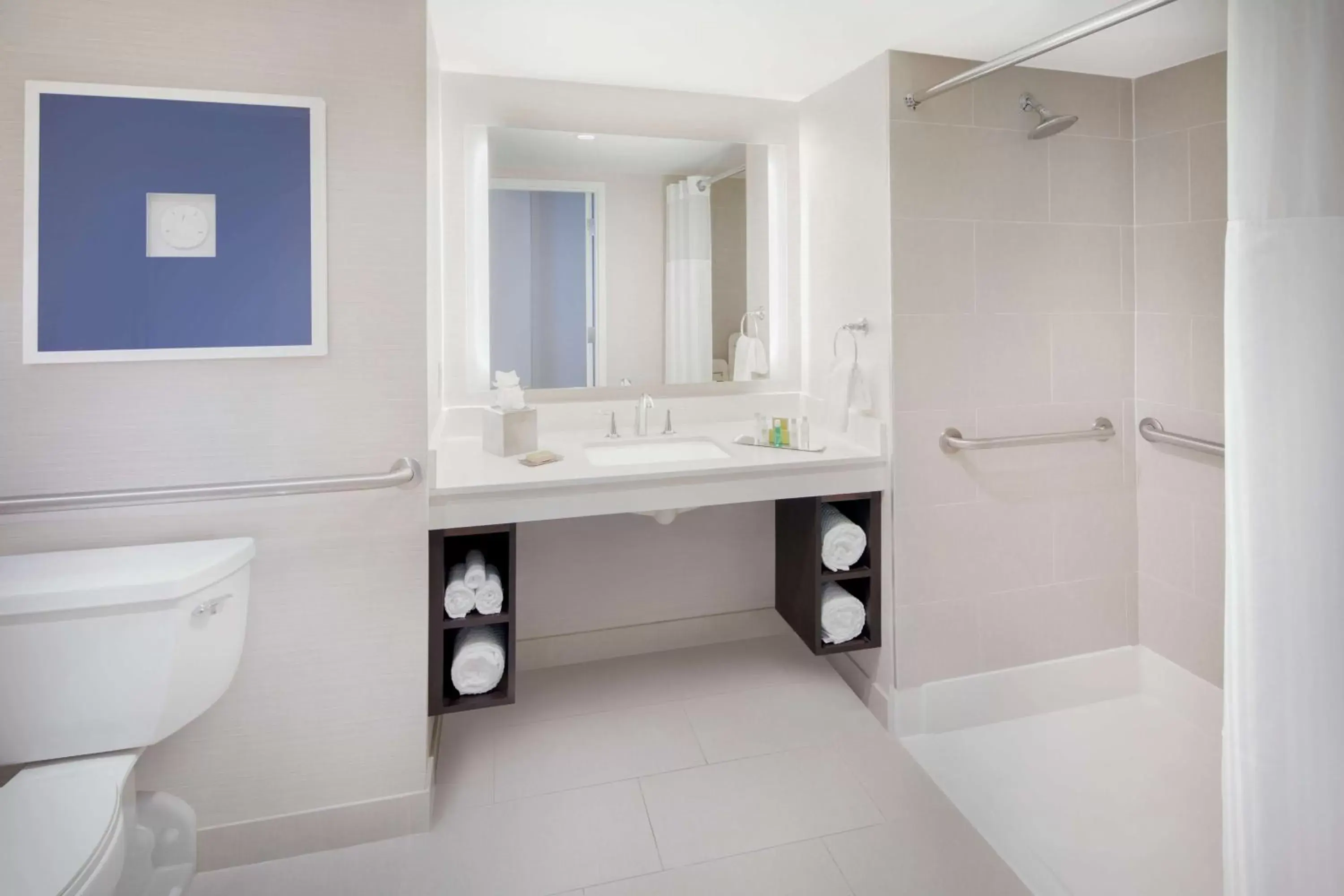 Bathroom in DoubleTree by Hilton Hotel Deerfield Beach - Boca Raton