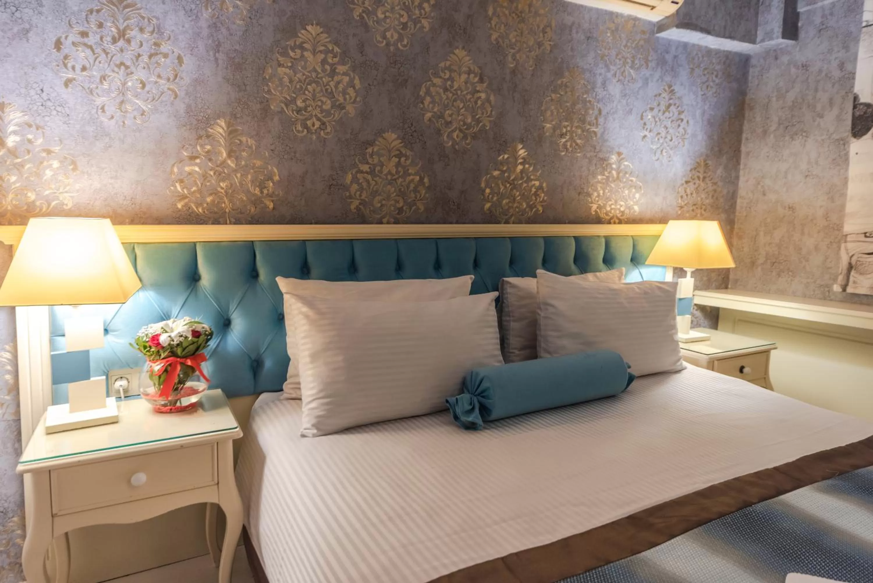 Photo of the whole room, Bed in Viva Deluxe Hotel