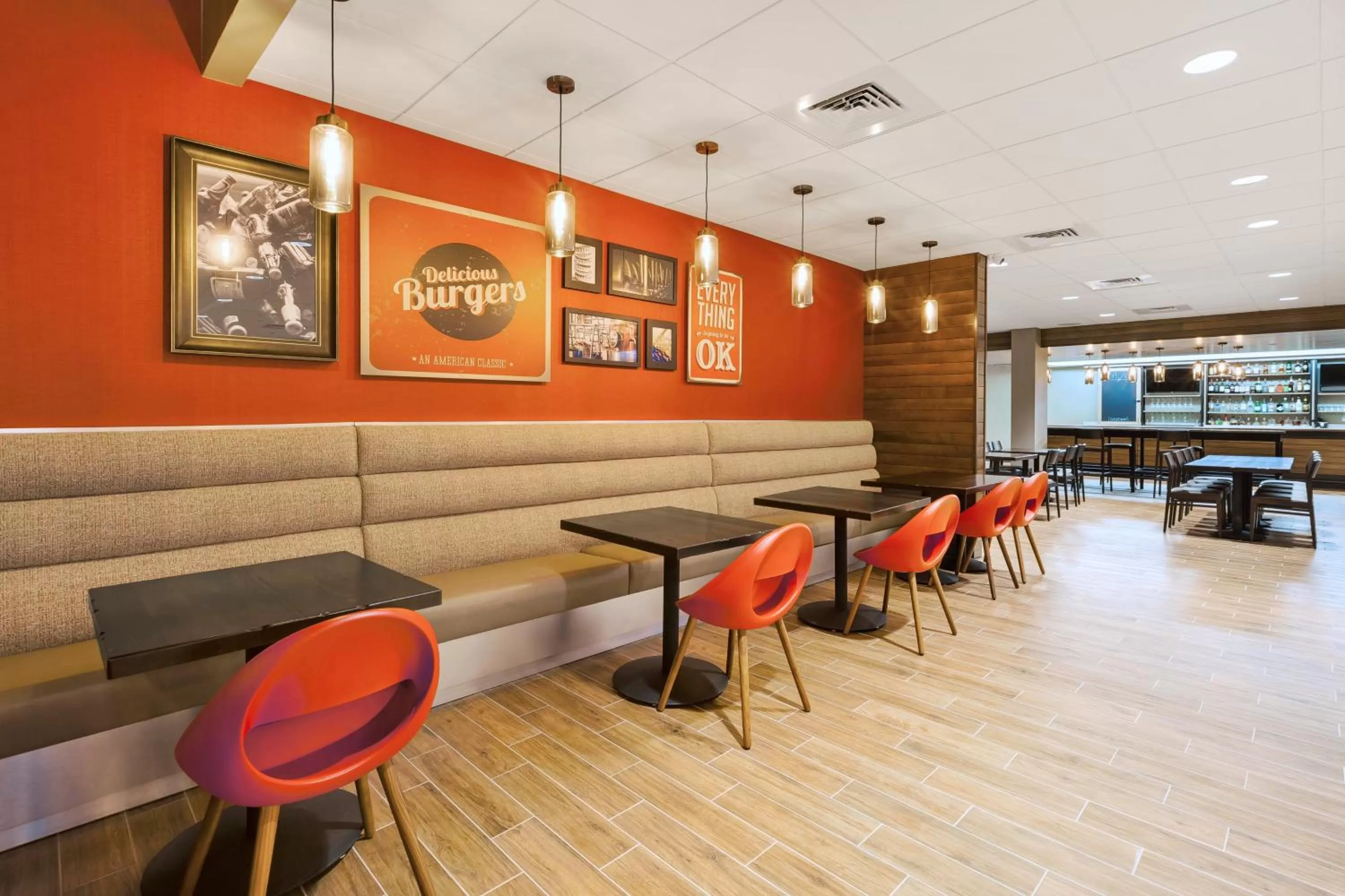 Restaurant/places to eat in Holiday Inn Grand Rapids Downtown by IHG