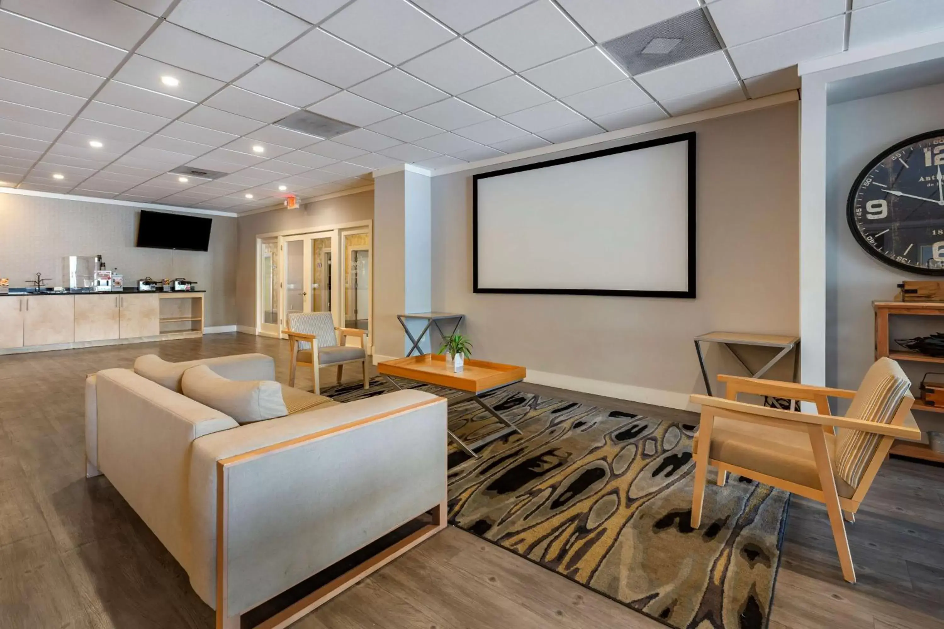 Lobby or reception in Best Western Plus University Inn Lobby or reception in Best Western Plus University Inn
