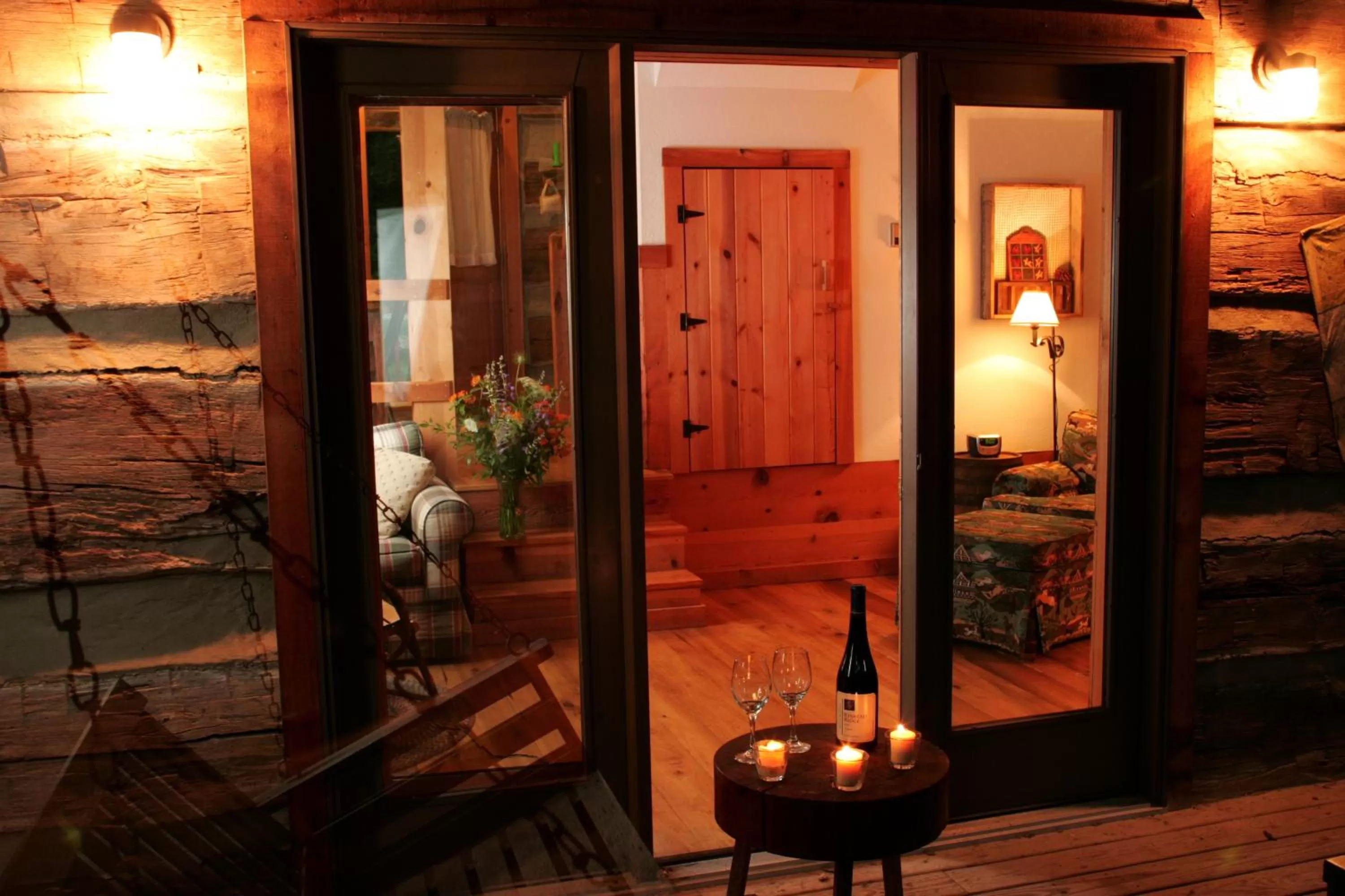 Facade/entrance, Bathroom in Inn & Spa at Cedar Falls