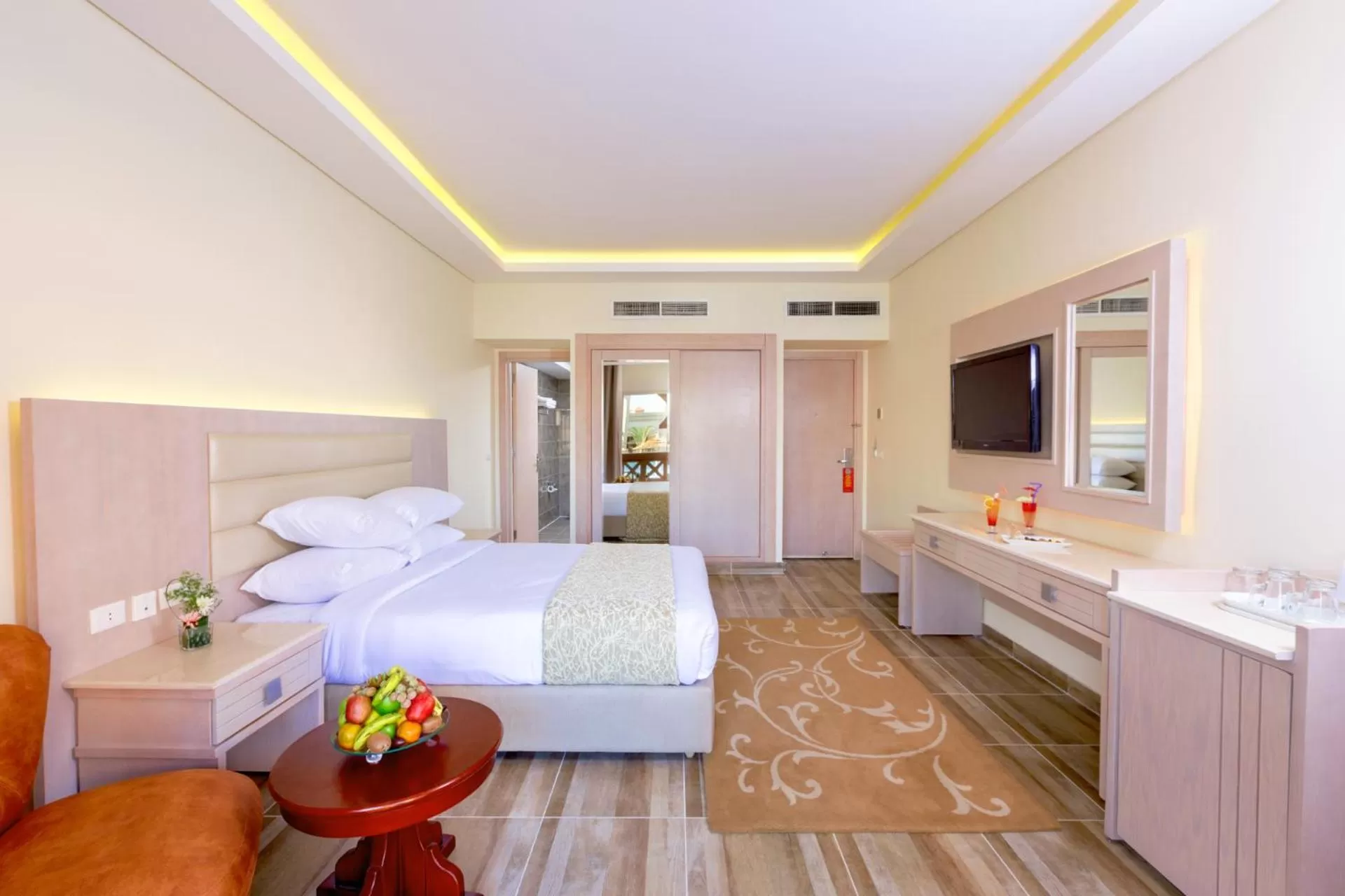 Bedroom, Bed in Pickalbatros Aqua Vista Resort - Hurghada