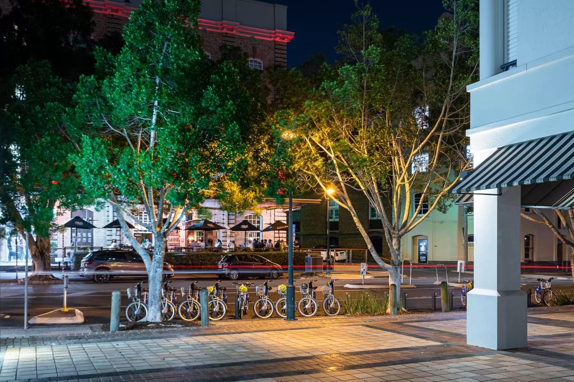 Entertainment in Goldsborough Place Apartments