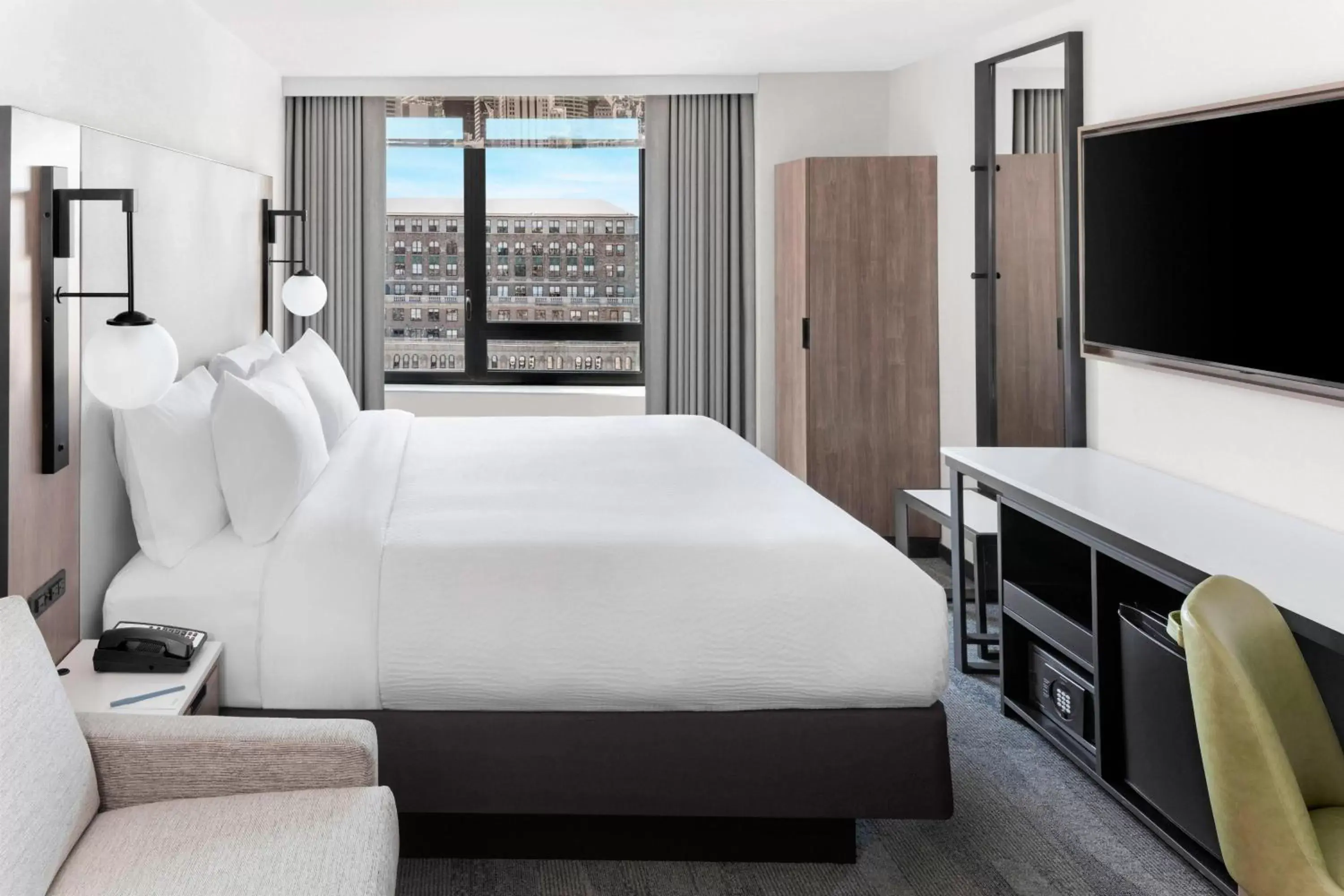 Photo of the whole room, Bed in Fairfield Inn & Suites by Marriott New York Manhattan/Times Square South