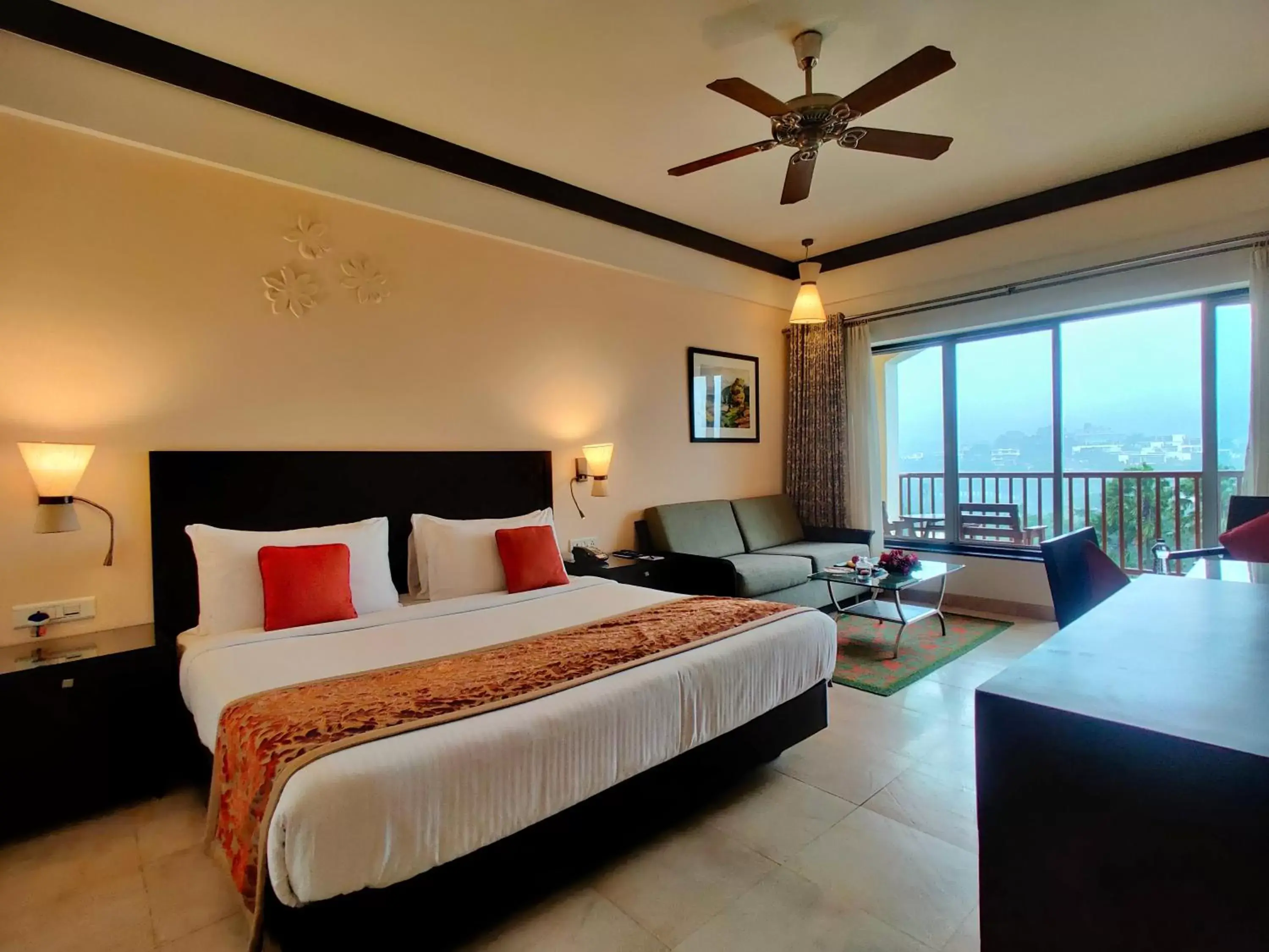 Bed in Fariyas Resort Lonavala