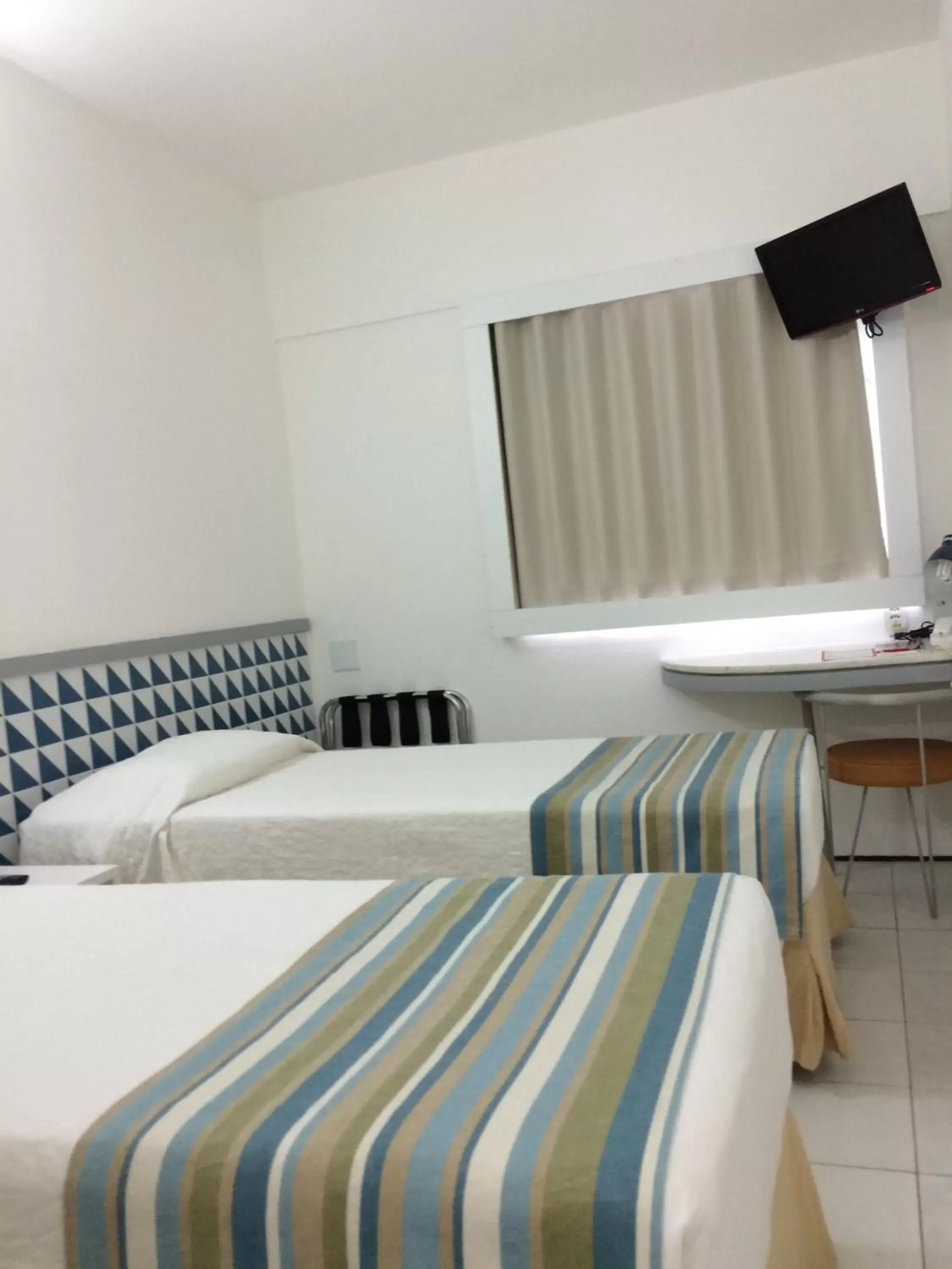 Photo of the whole room, Bed in Conect Smart Salvador by Accor