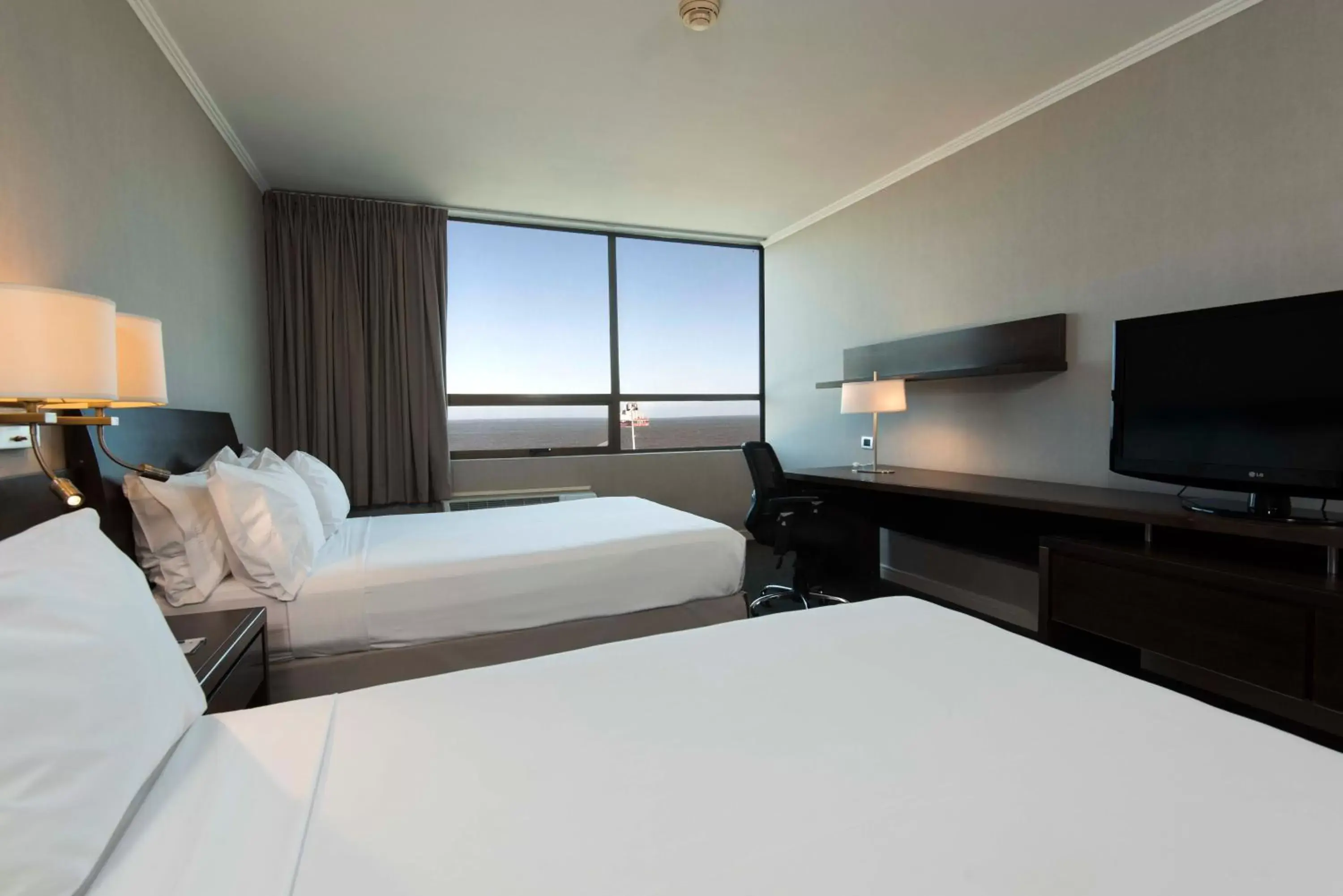 Photo of the whole room, Bed in Holiday Inn Express - Antofagasta, an IHG Hotel