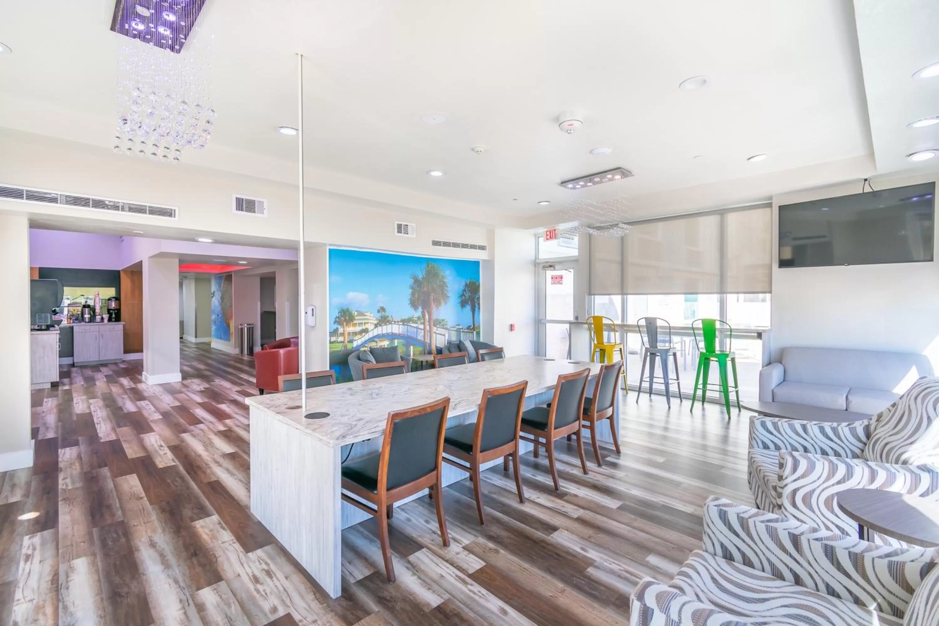 Lobby or reception, Restaurant/Places to Eat in Clarion Pointe Galveston Seawall