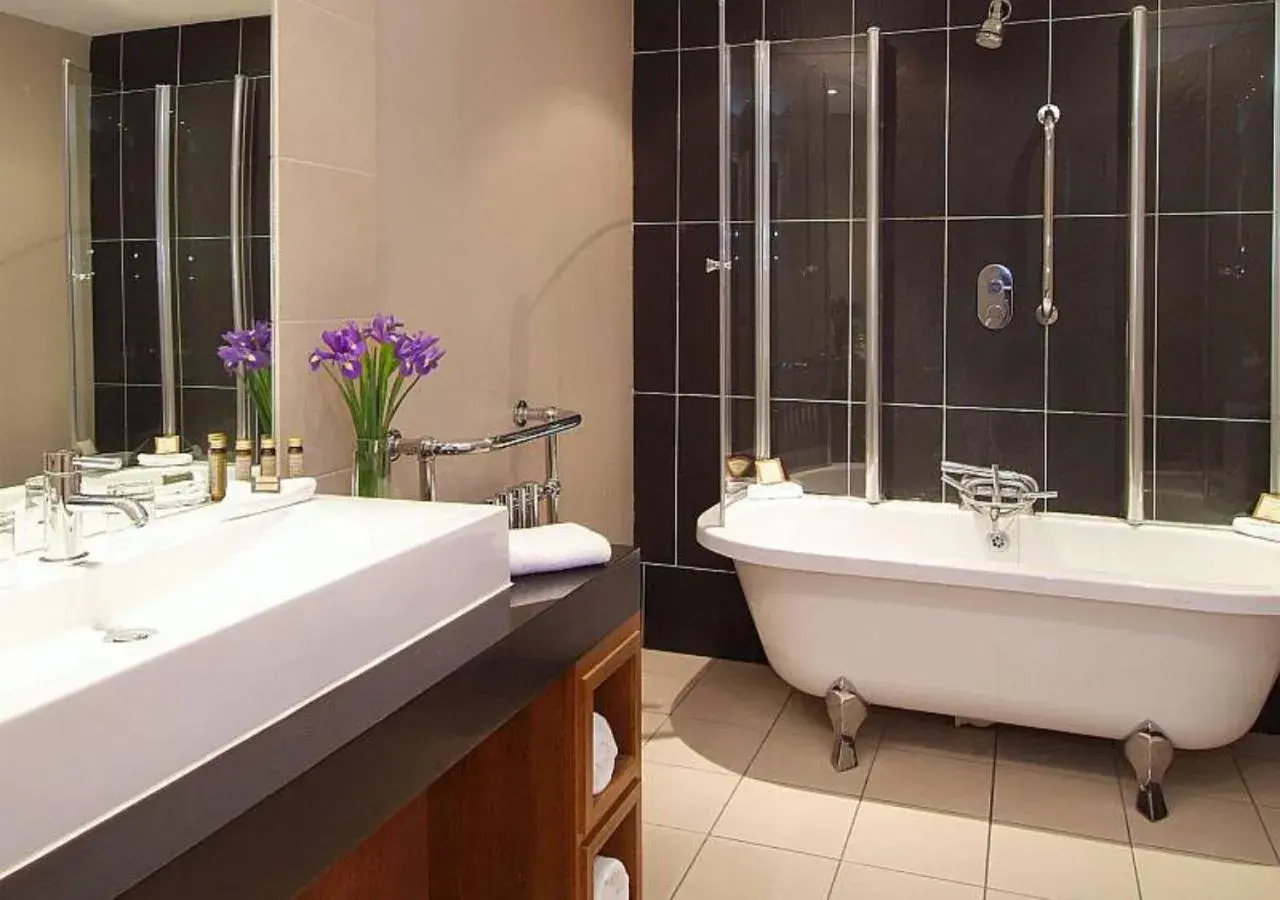 Bathroom in BrookLodge & Macreddin Village