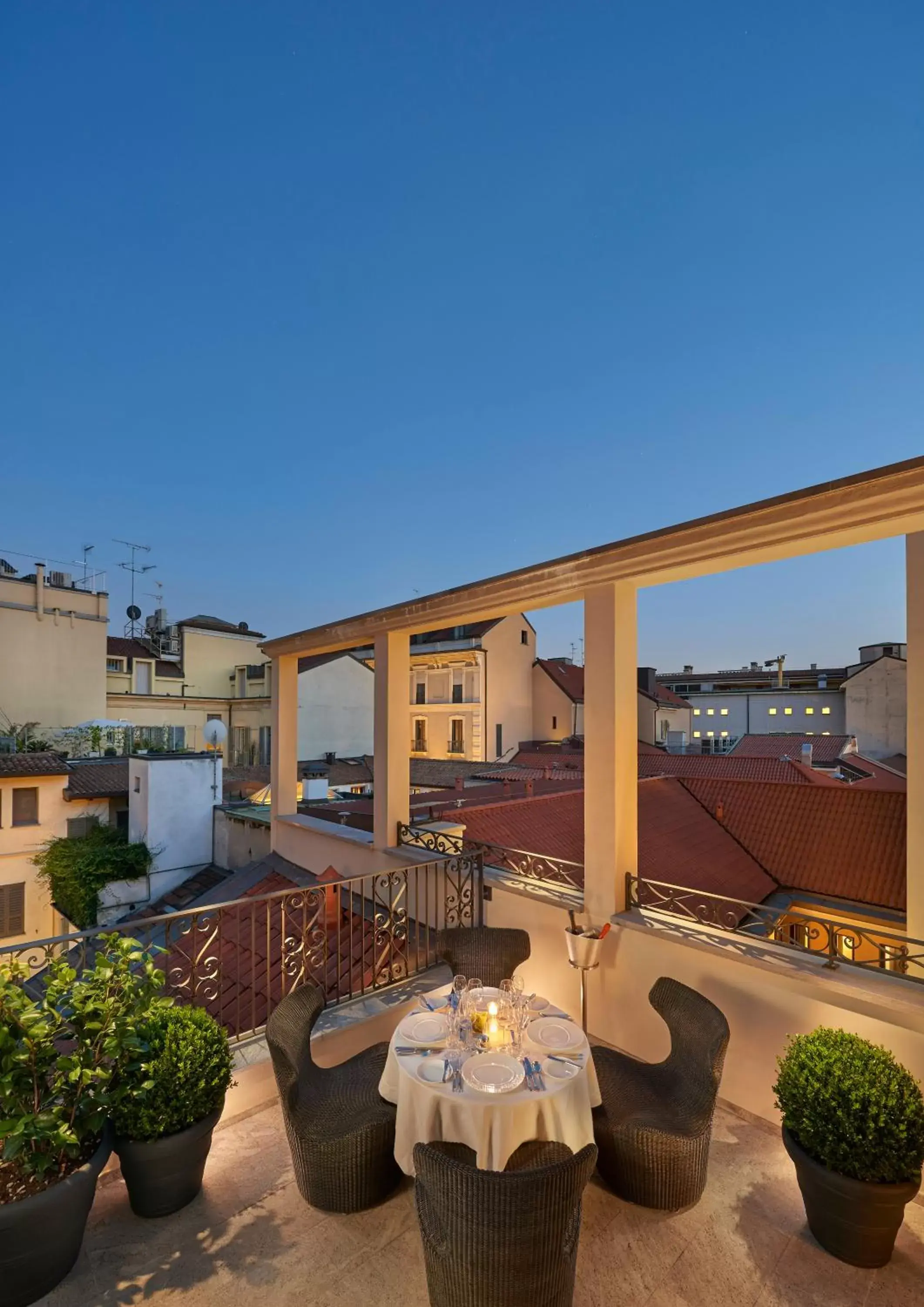 Balcony/Terrace in Mandarin Oriental, Milan